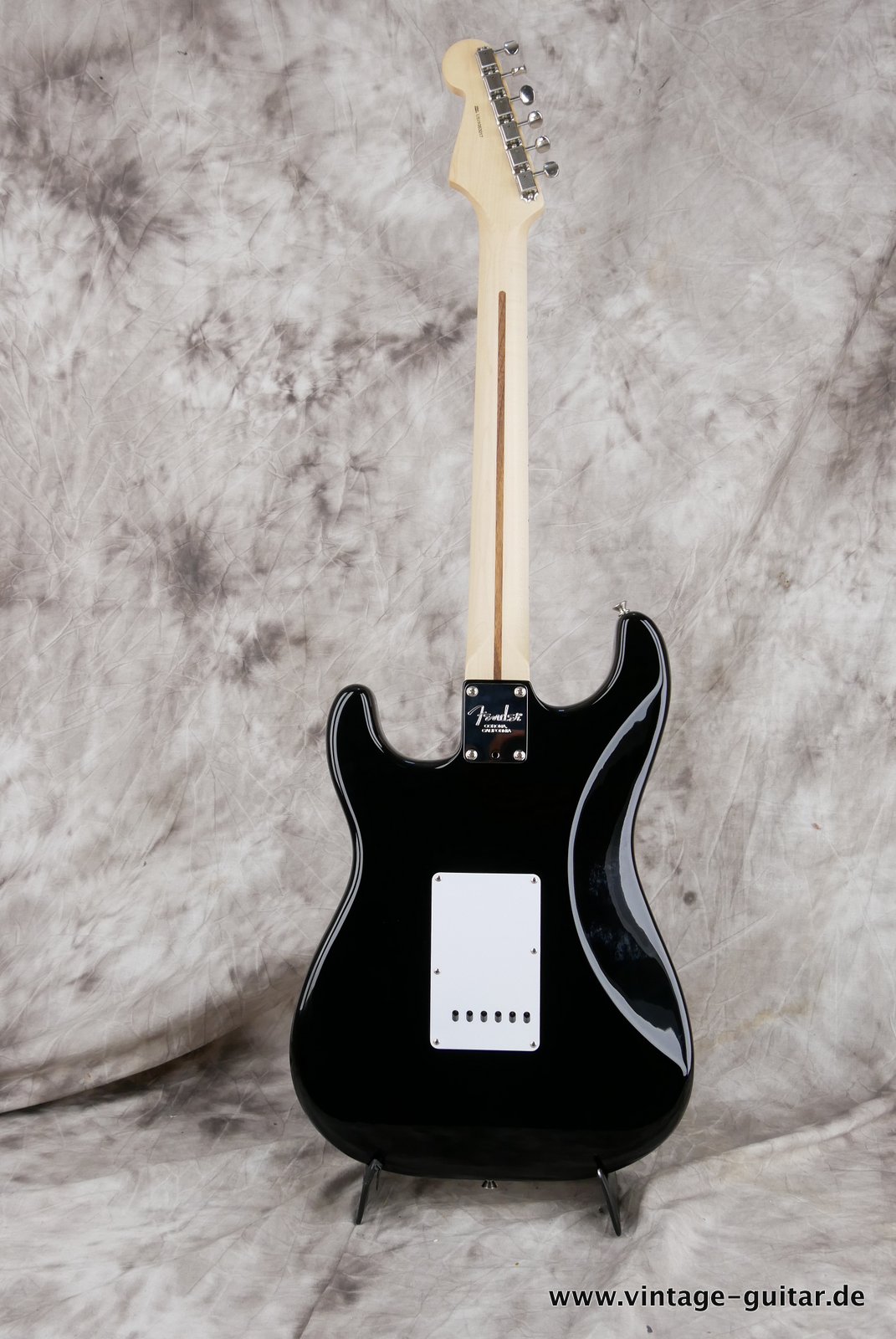 Fender-Stratocaster-Eric-Clapton-Signature-Blackie-2019-003.JPG