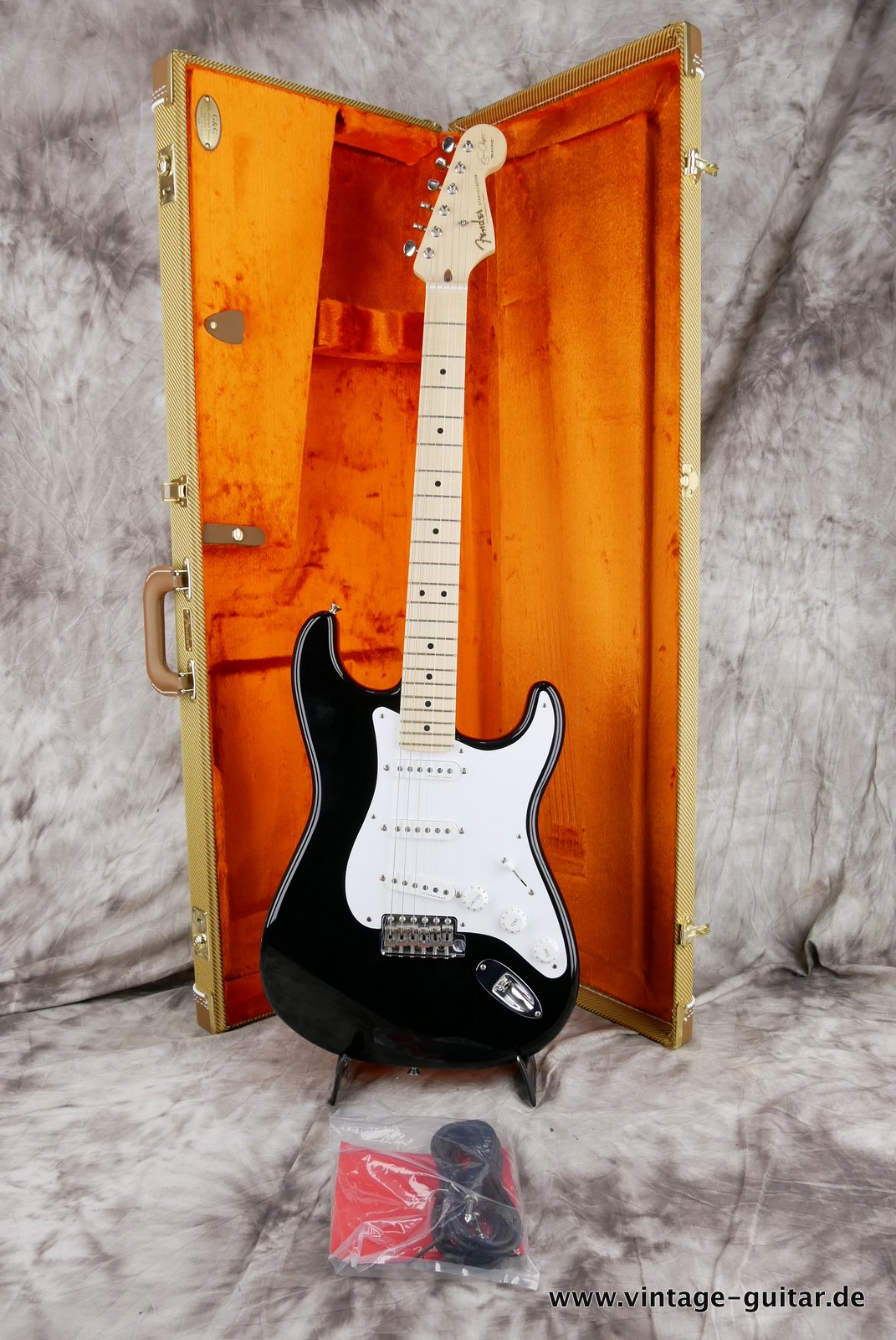 Fender-Stratocaster-Eric-Clapton-Signature-Blackie-2019-013.JPG
