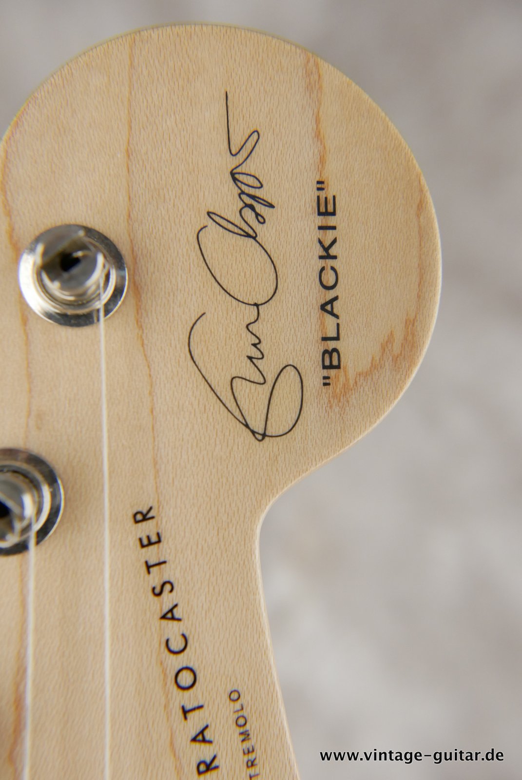 Fender-Stratocaster-Eric-Clapton-Blackie-2011-012.JPG