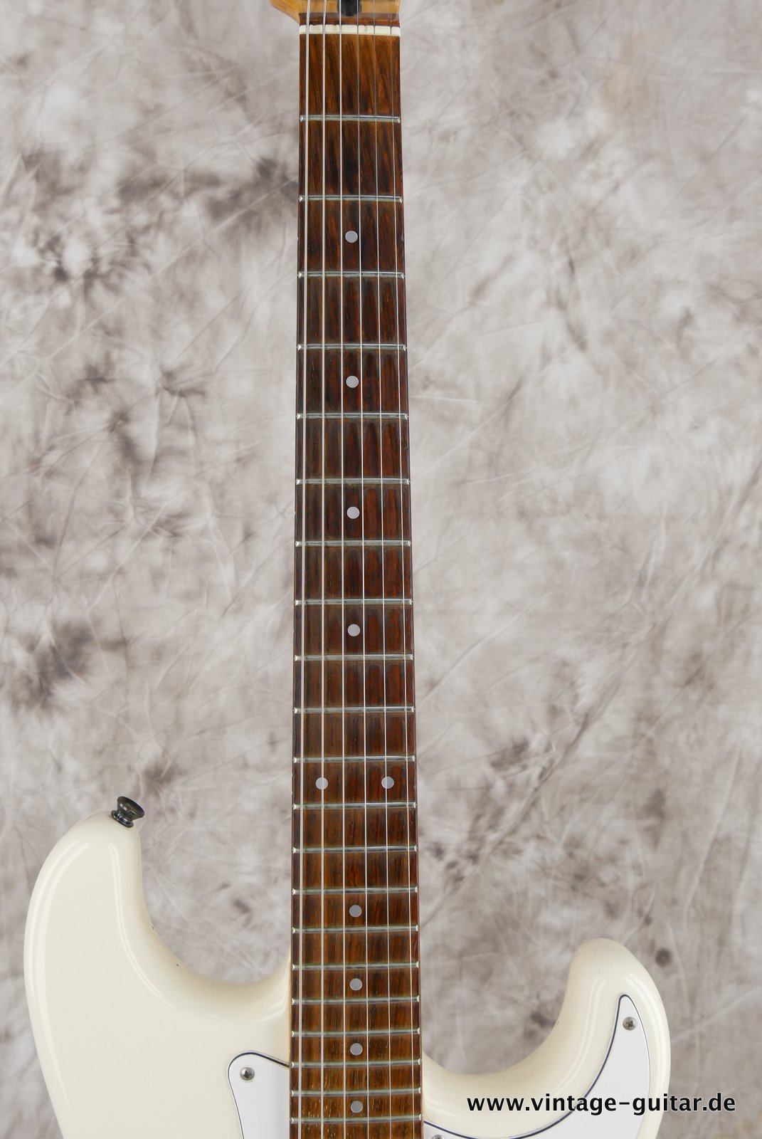 Fender-Stratocaster-MIJ-1985-Kahler-Tremolo-white-023.JPG