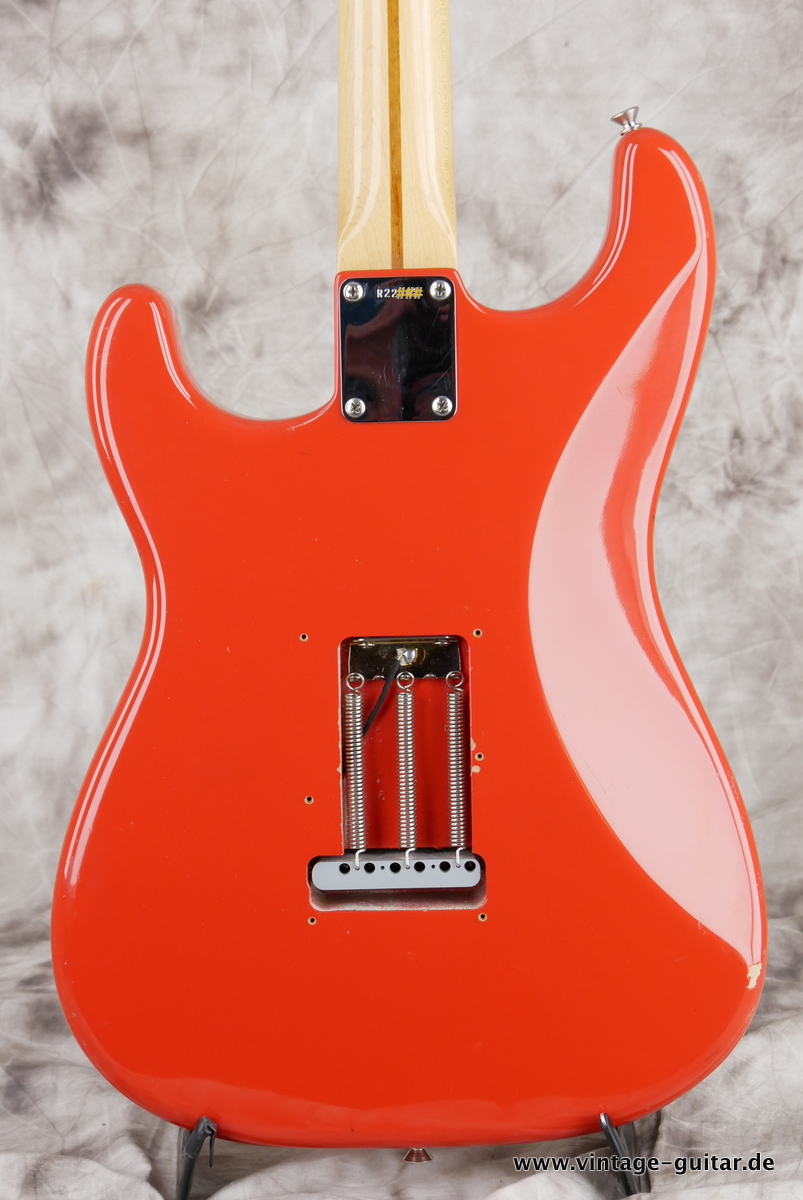 Fender_Stratocaster_56_NOS_Custom_Shop_fiesta_red_2005-004.JPG