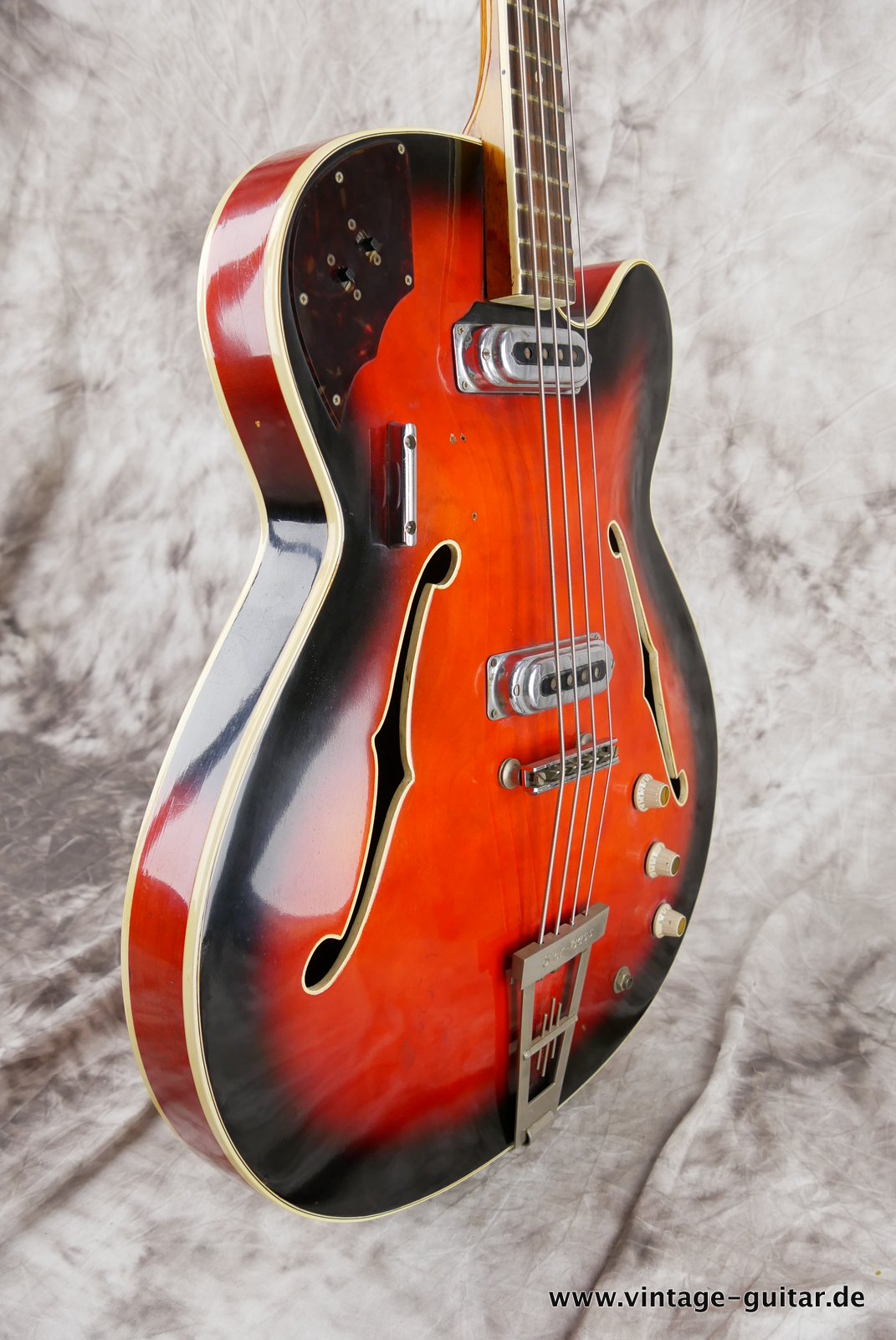 Framus-Bill-Wyman-Star-Bass-1966-5-150-005.JPG