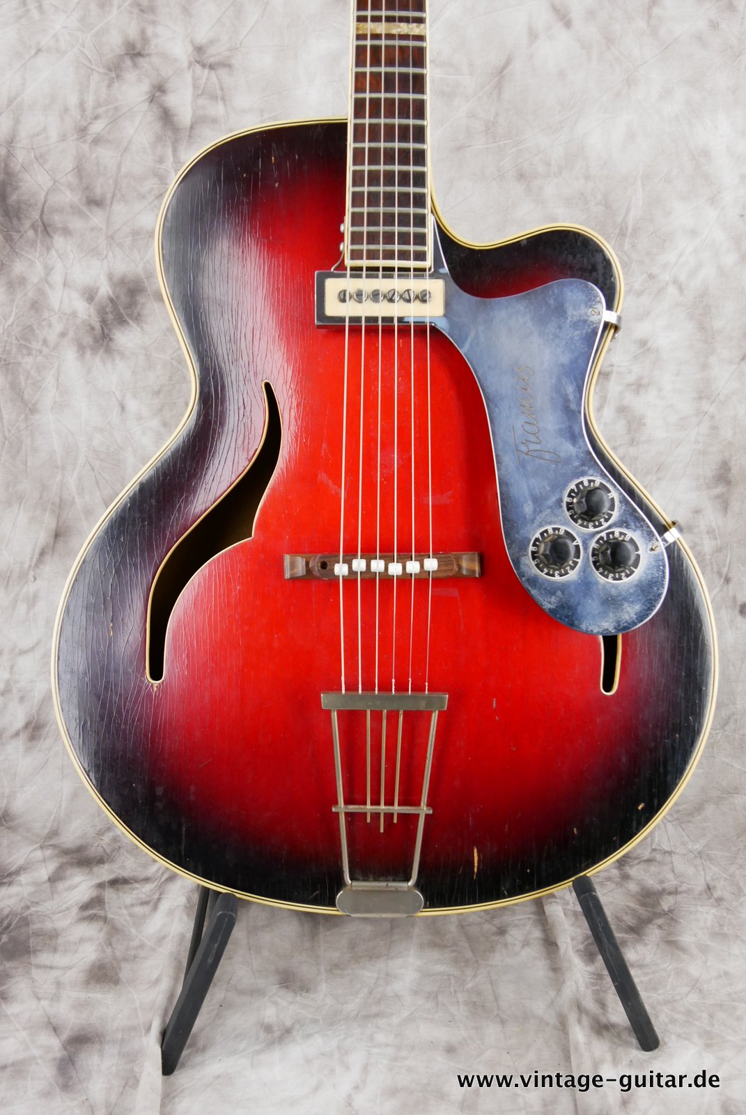 Bauer-Archtop-Guitar-Framus-Electric-1950-002.JPG