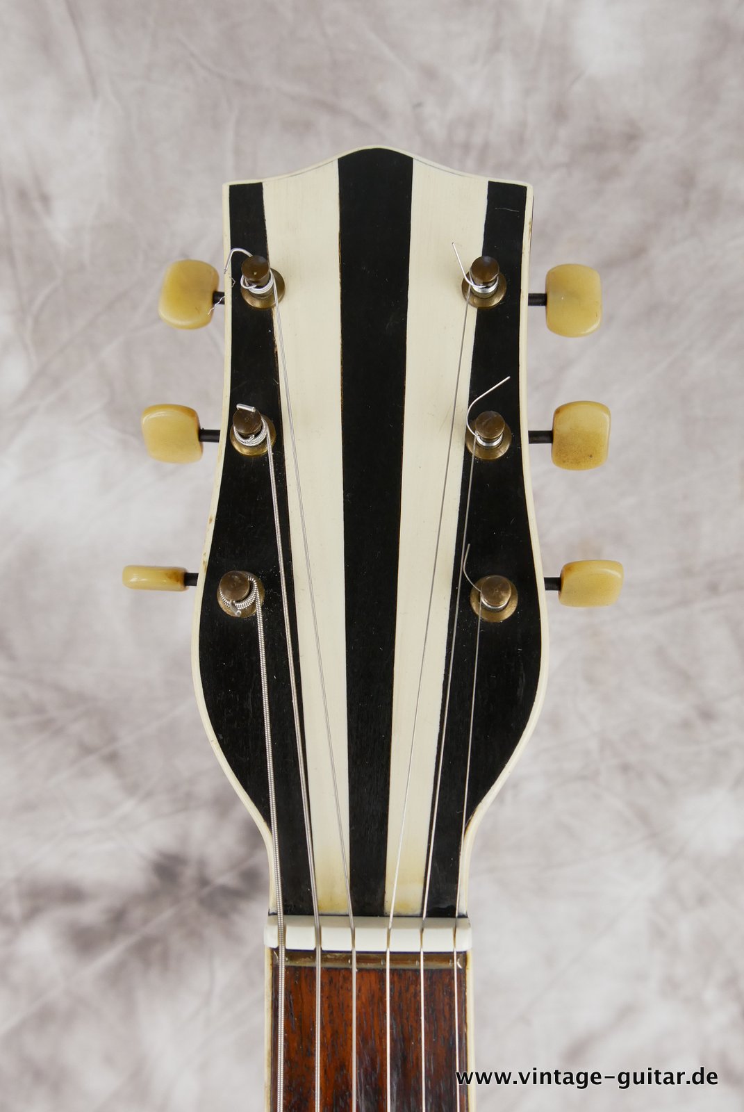 Bauer-Archtop-Guitar-Framus-Electric-1950-014.JPG