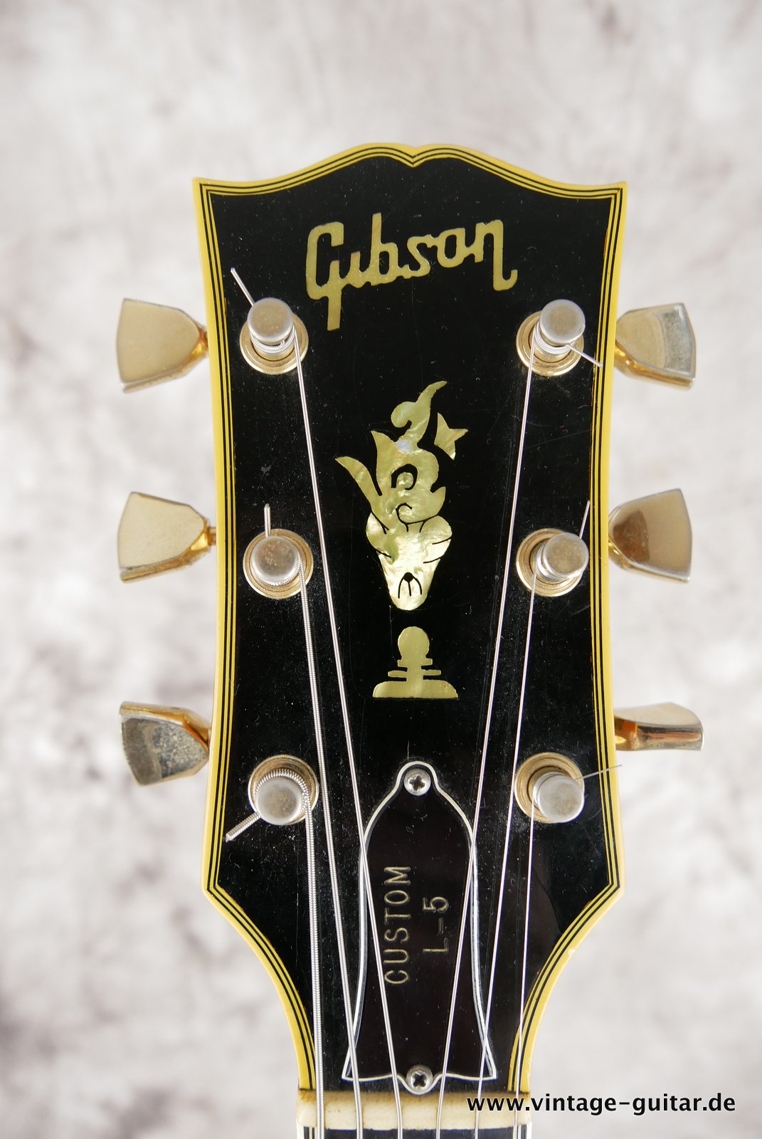 Gibson_L_5_CES_Custom_sunburst_1969-009.JPG
