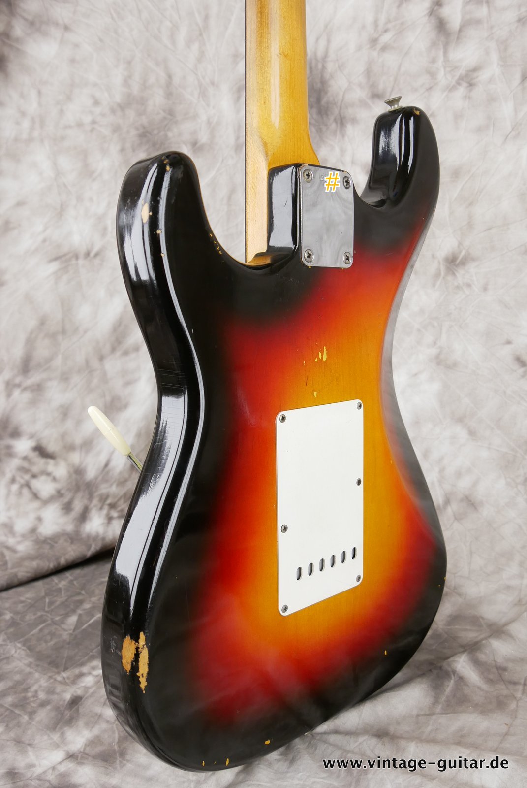 Fender-Stratocaster-1963-sunburst-007.JPG