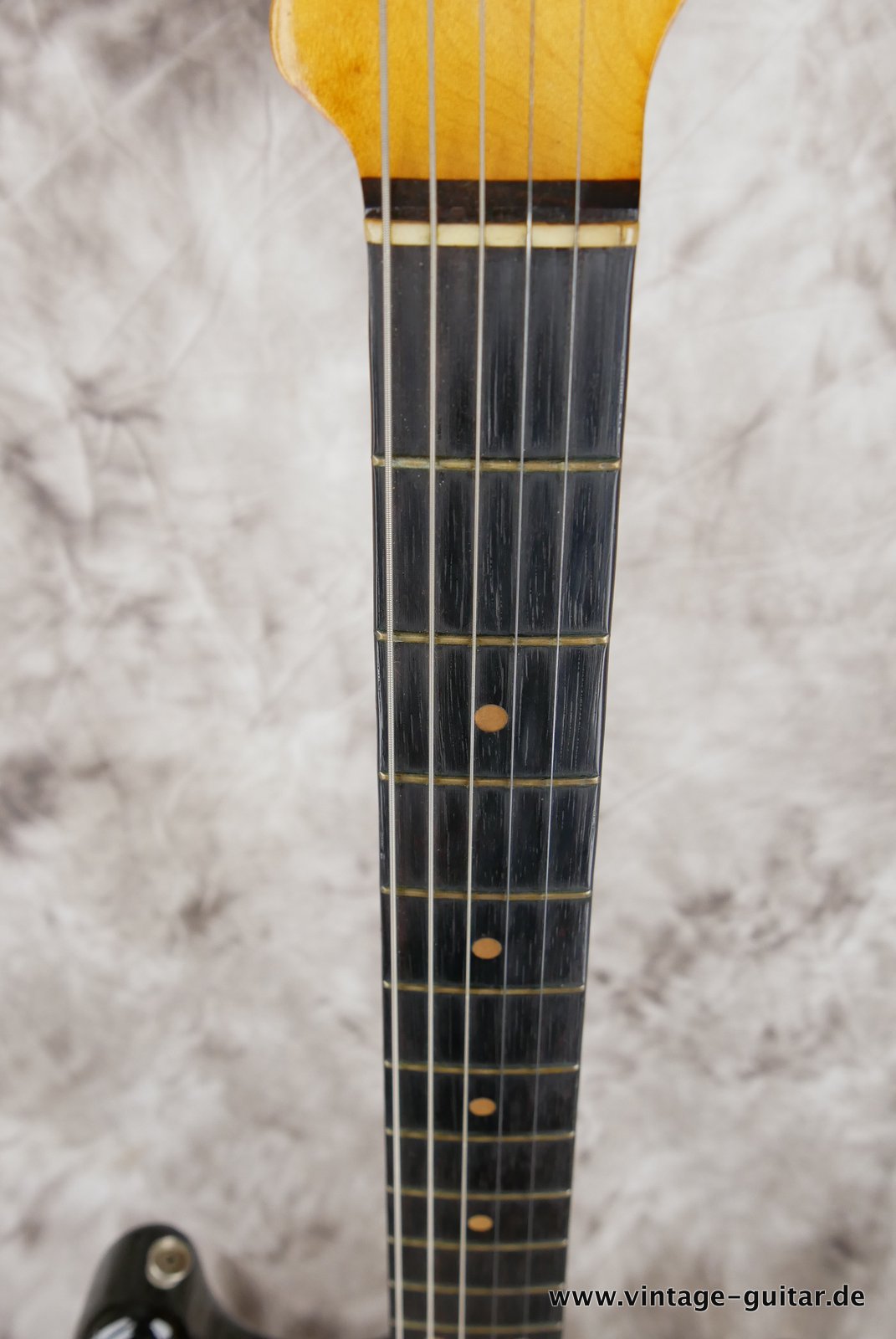 Fender-Stratocaster-1963-sunburst-011.JPG