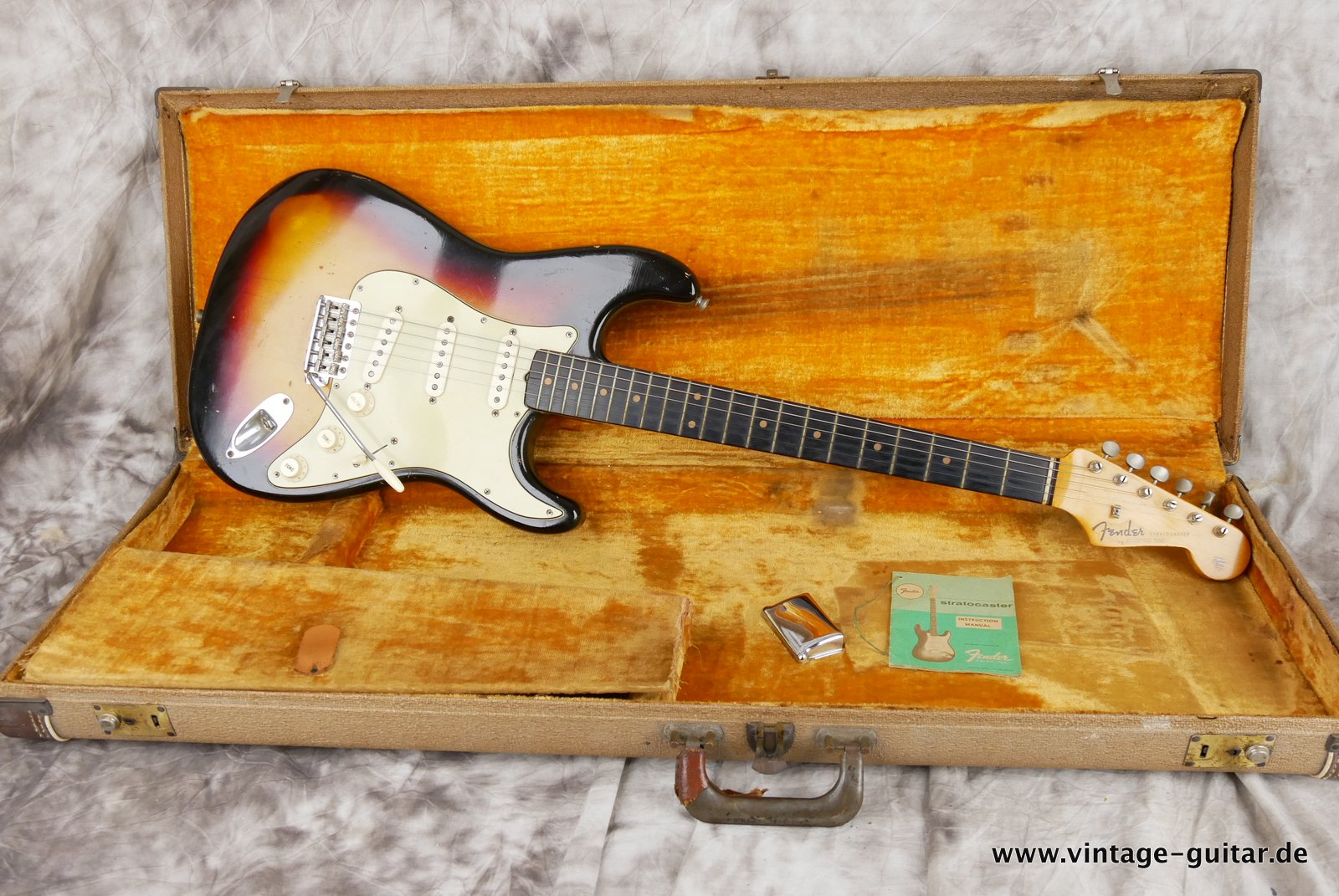 Fender-Stratocaster-1963-sunburst-016.JPG