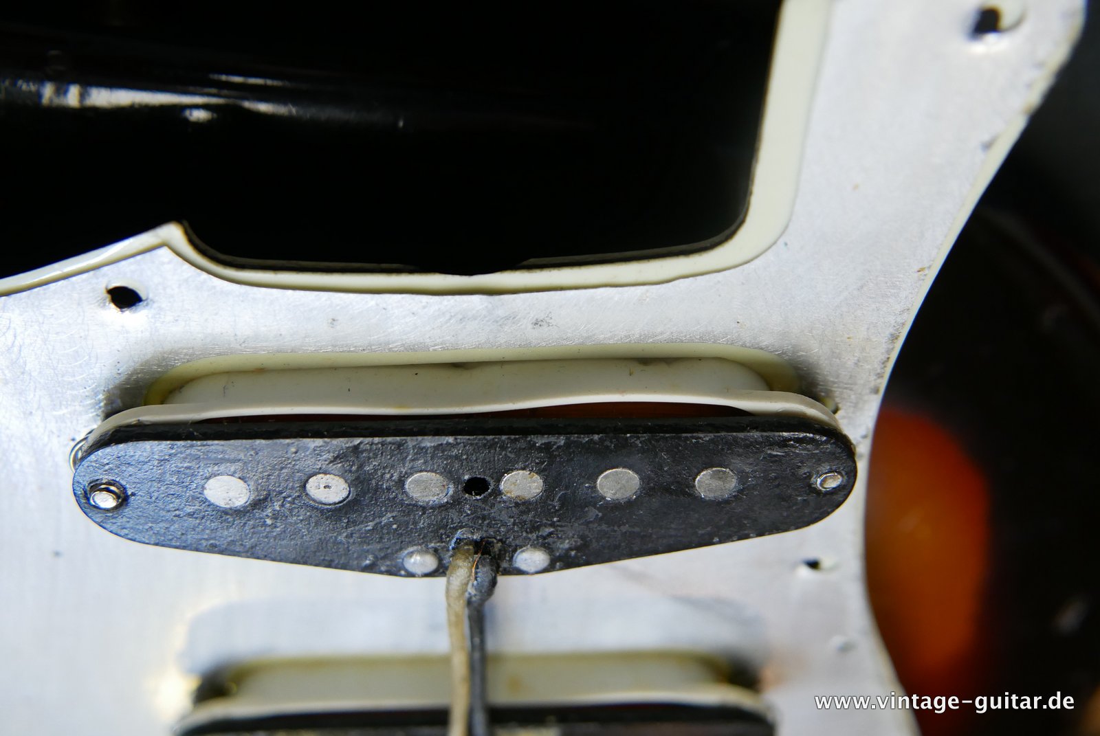 Fender-Stratocaster-1963-sunburst-036.JPG