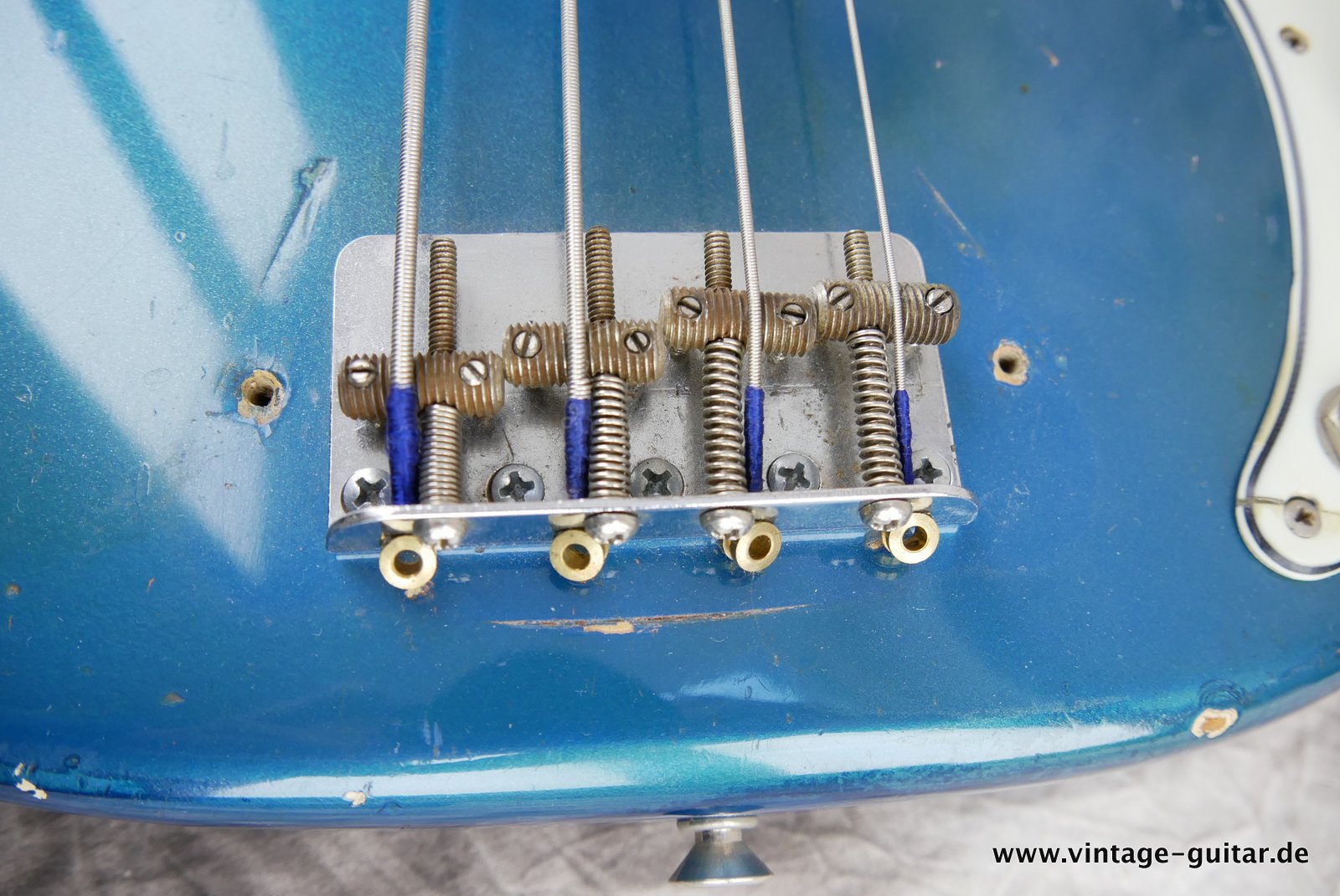 Fender-Precision-Bass-1963-lake-placid-blue-017.JPG