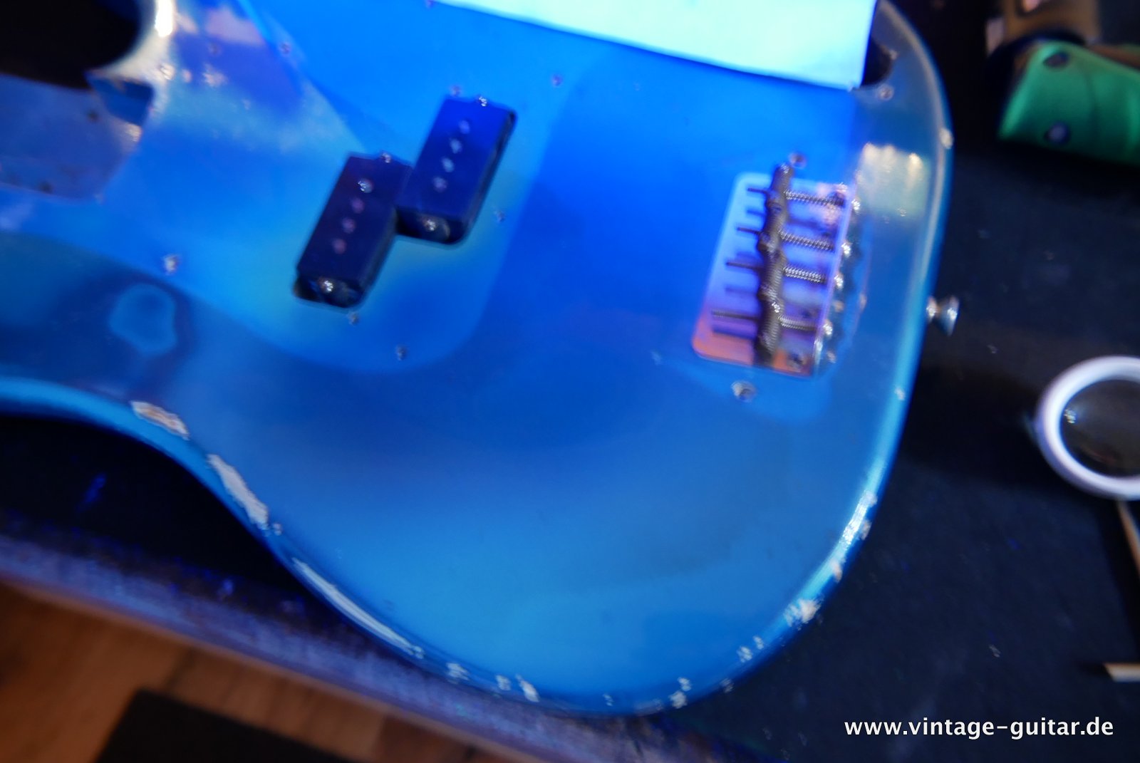 Fender-Precision-Bass-1963-lake-placid-blue-031.JPG
