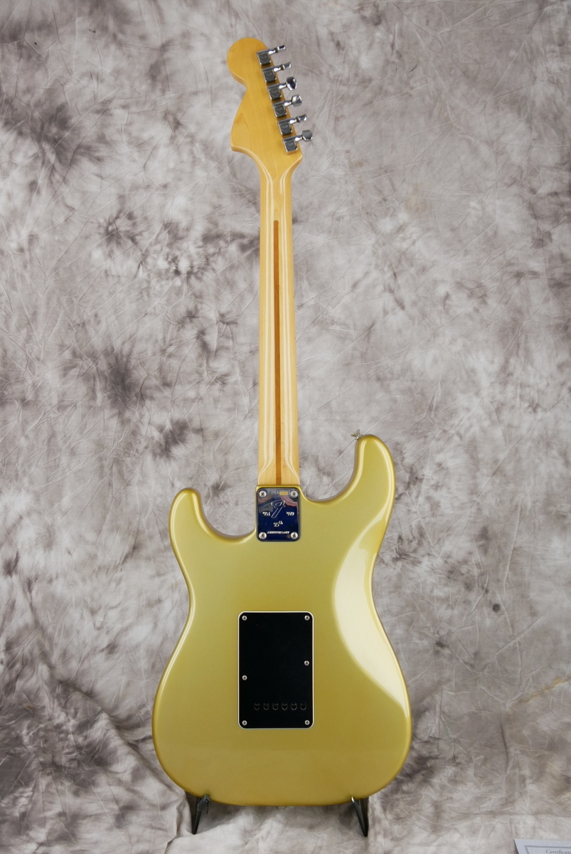 Fender_Stratocaster_25th_anniversary_silver_1979-002.JPG