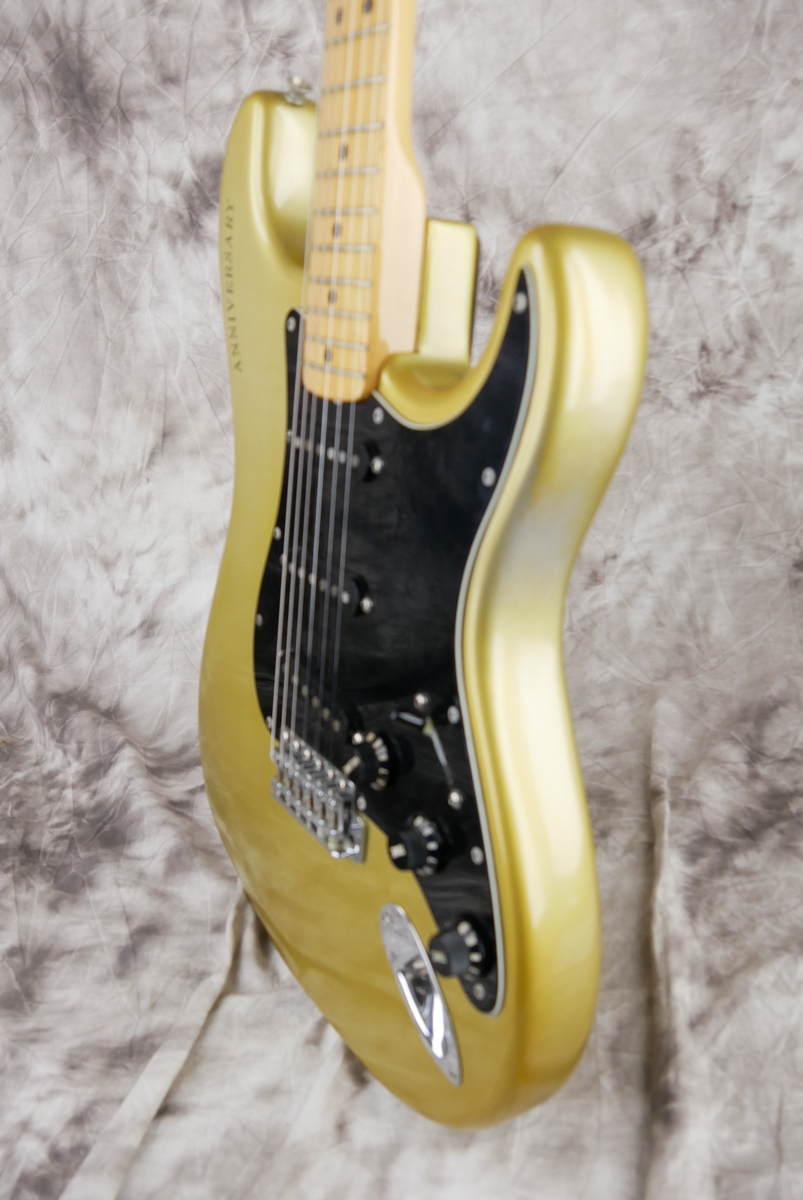 Fender_Stratocaster_25th_anniversary_silver_1979-006.JPG