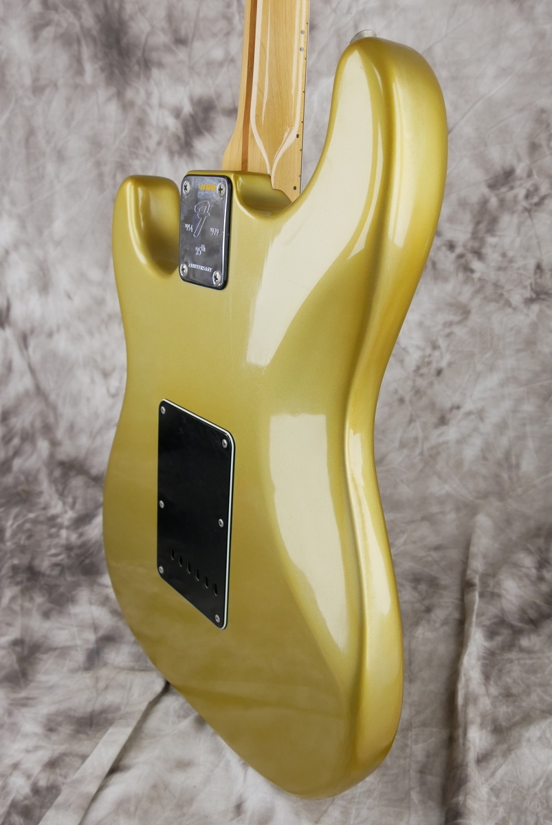 Fender_Stratocaster_25th_anniversary_silver_1979-008.JPG