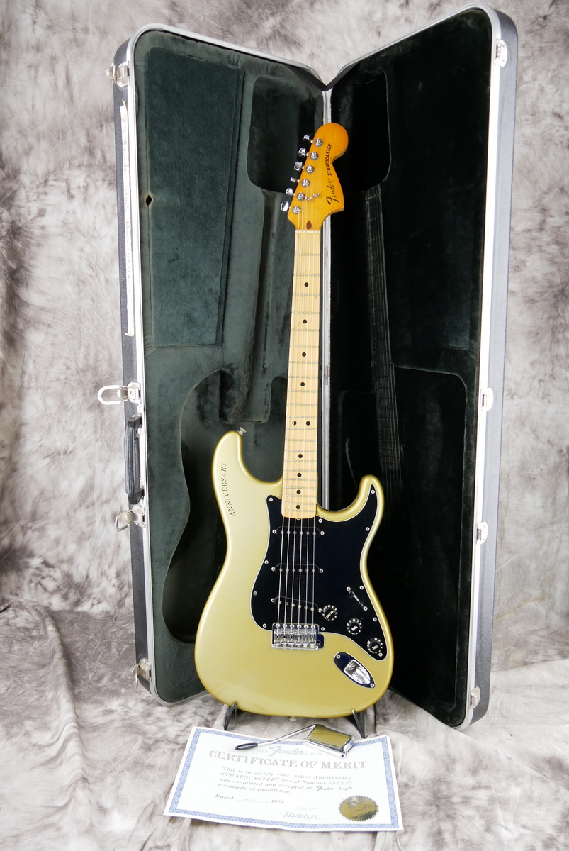 Fender_Stratocaster_25th_anniversary_silver_1979-013.JPG