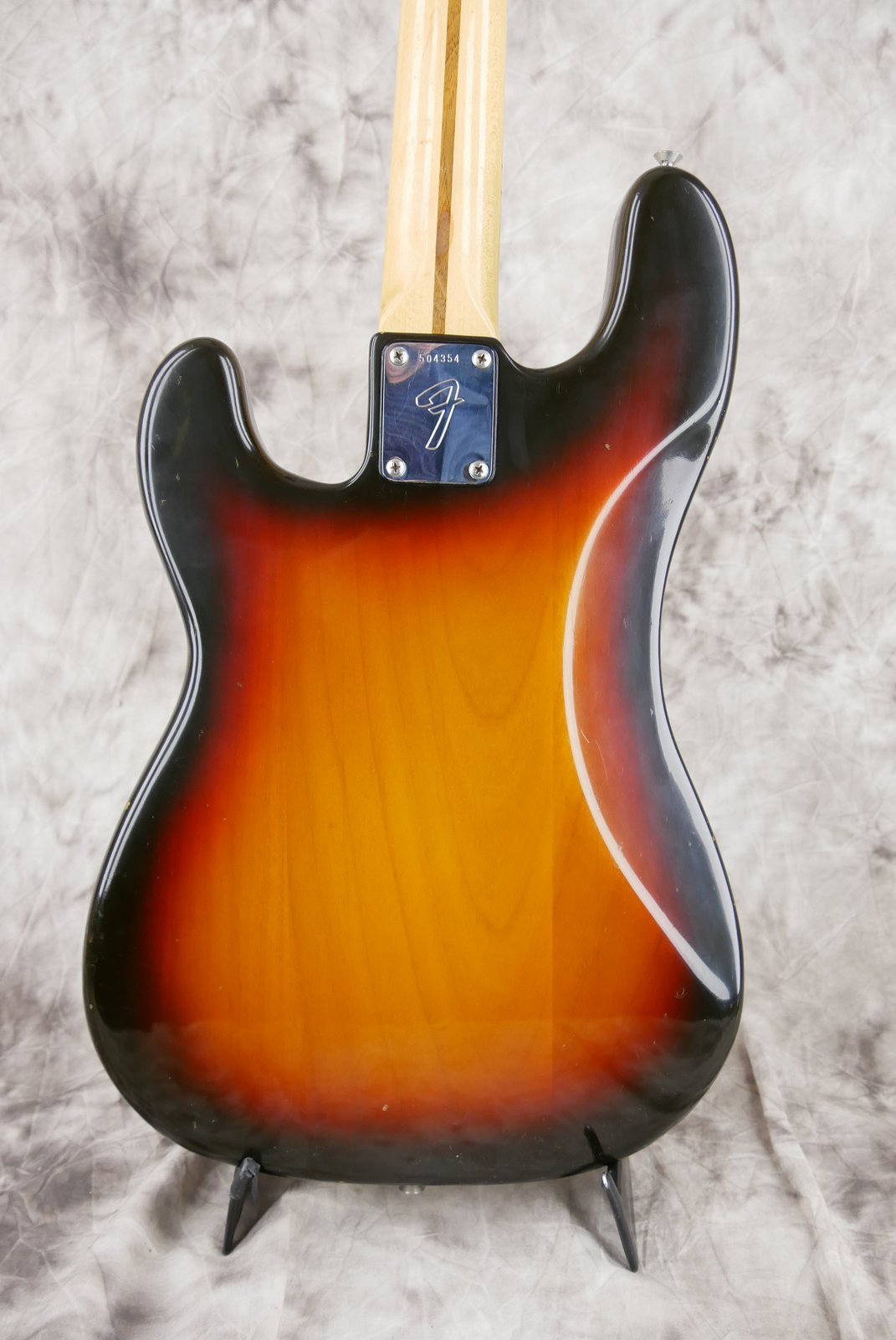 Fender-Precision-Bass-1974-sunburst-004.JPG
