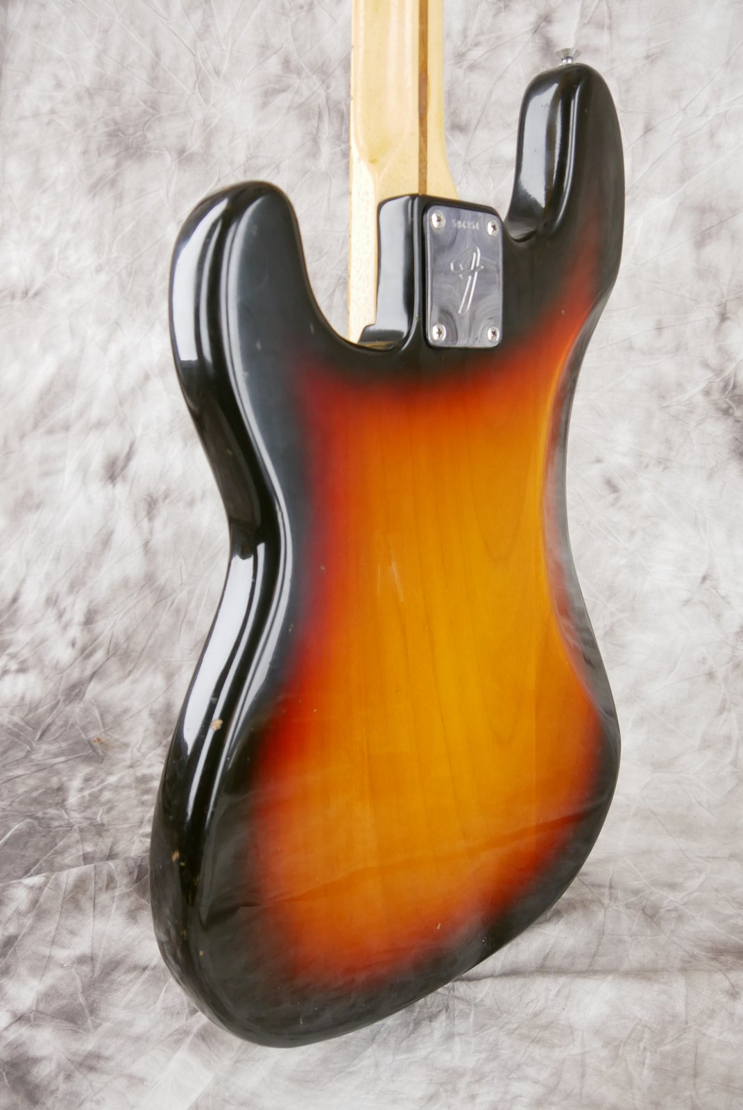 Fender-Precision-Bass-1974-sunburst-007.JPG