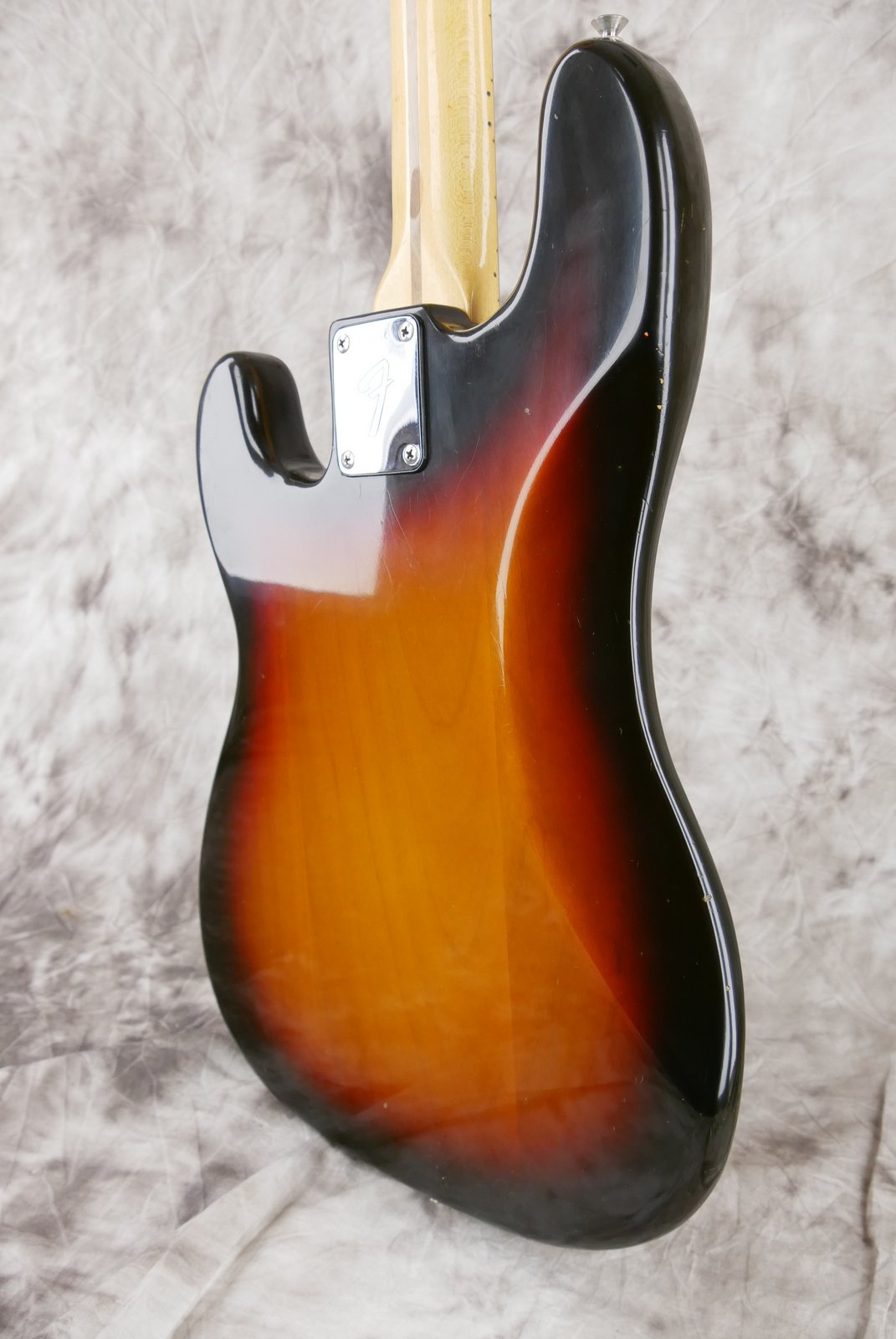 Fender-Precision-Bass-1974-sunburst-008.JPG