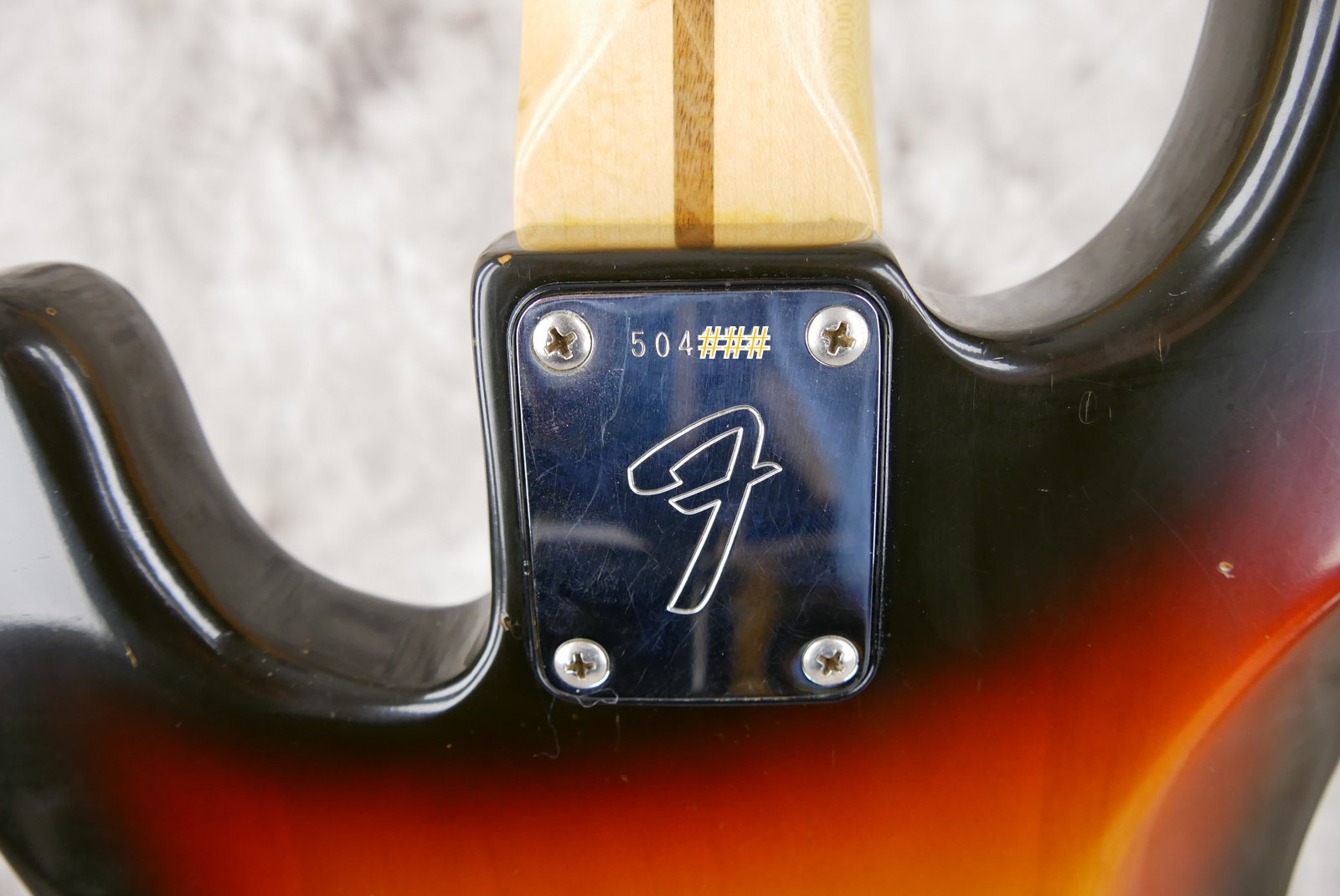 Fender-Precision-Bass-1974-sunburst-013.JPG