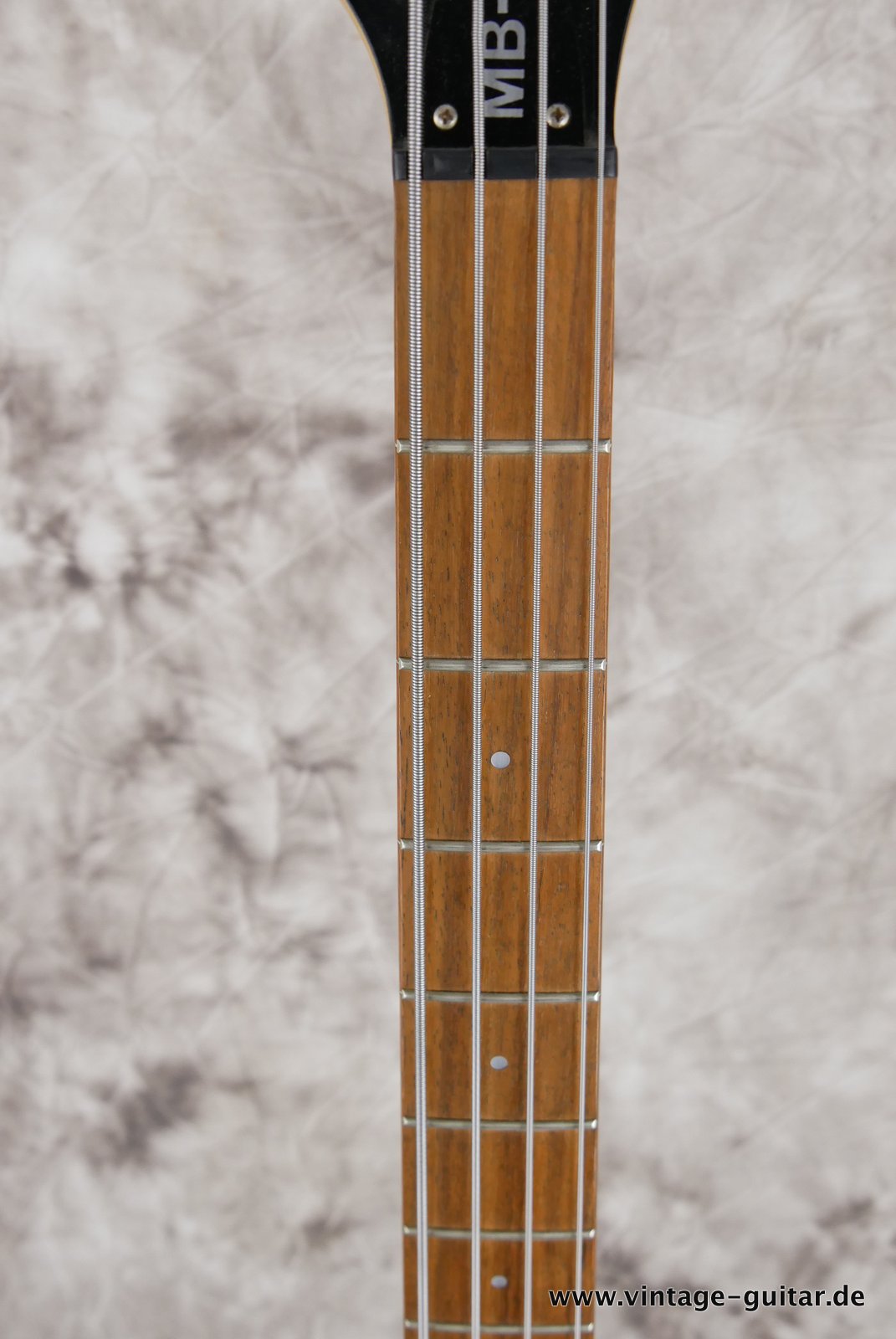 Fender-Bass-MB-4-1994-006.JPG