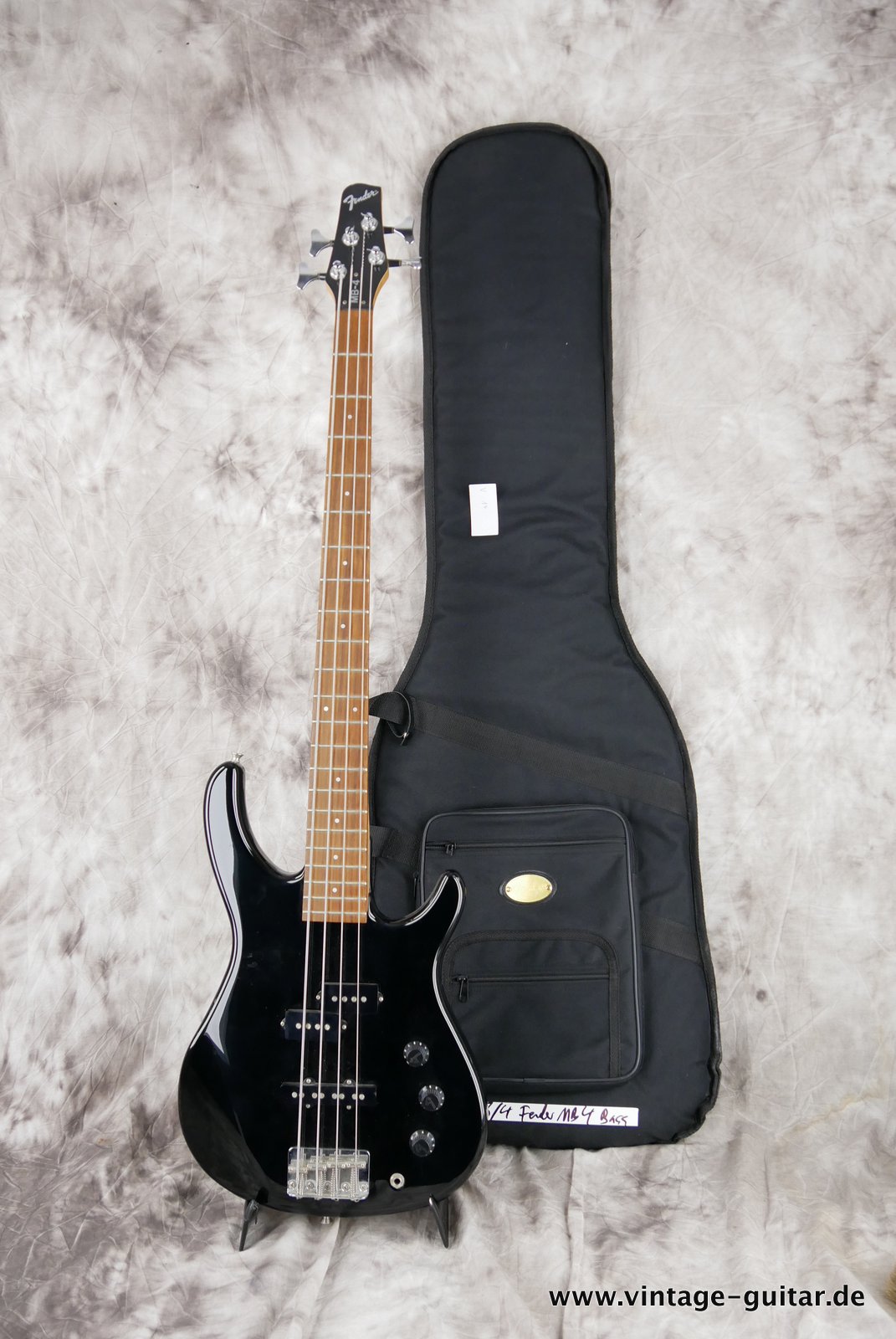 Fender-Bass-MB-4-1994-011.JPG