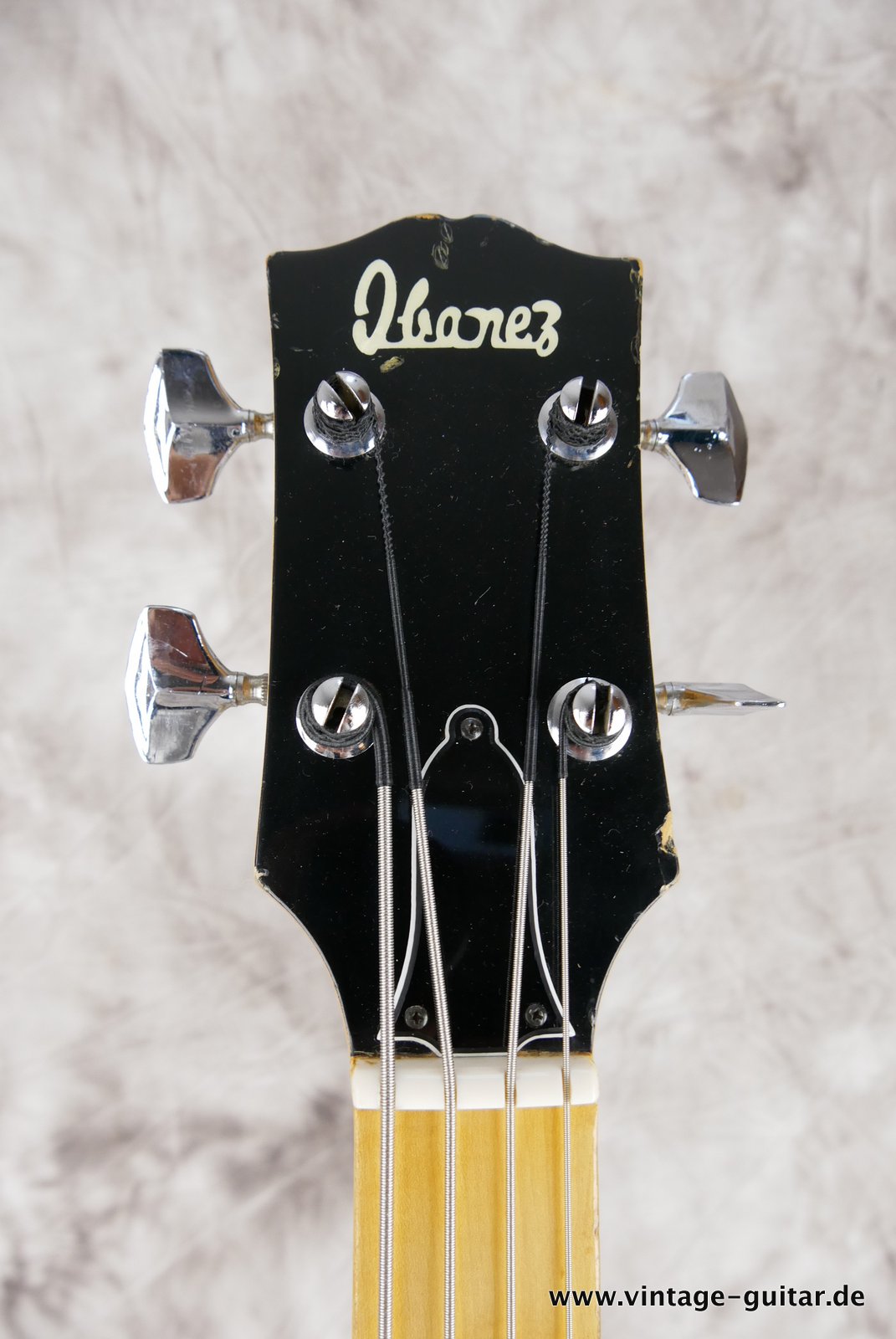 Ibanez-Model-2452-Bass-1975-009.JPG