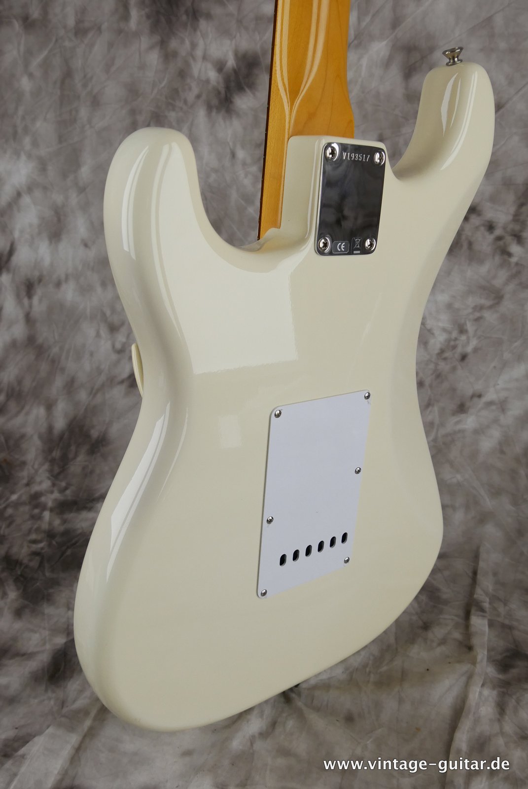 Fender-Stratocaster-1962-Reissue-AVRI-2015-007.JPG