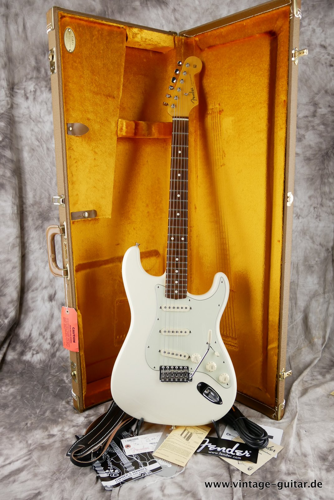 Fender-Stratocaster-1962-Reissue-AVRI-2015-013.JPG