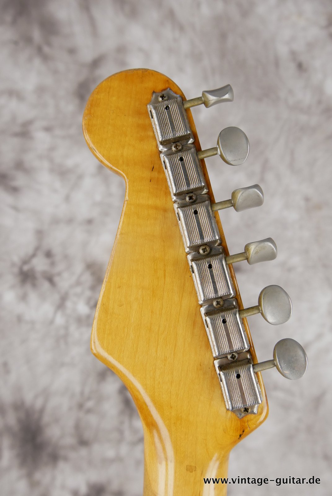 Fender-Stratocaster-1954-010.JPG
