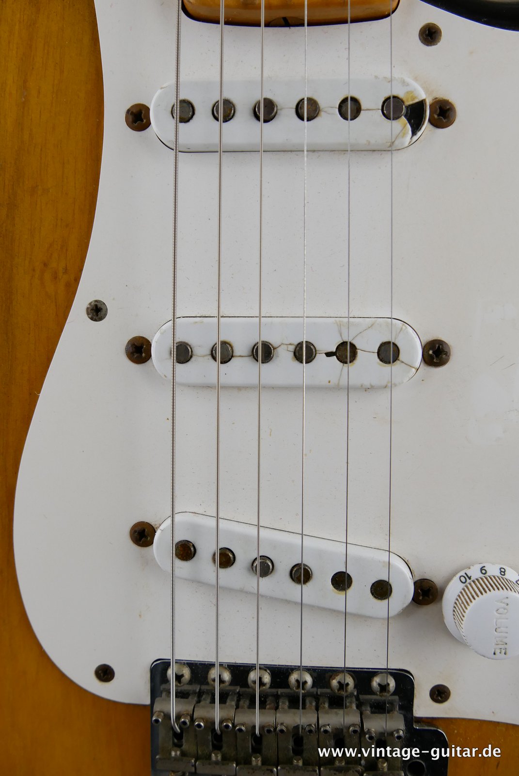 Fender-Stratocaster-1954-013.JPG