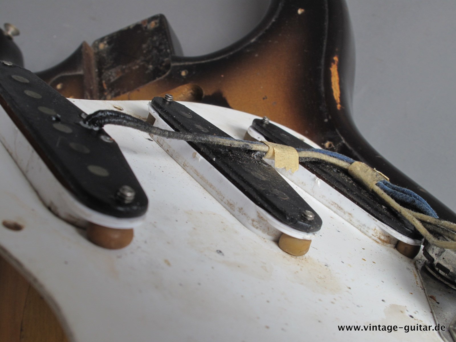 Fender-Stratocaster-1954-015.JPG