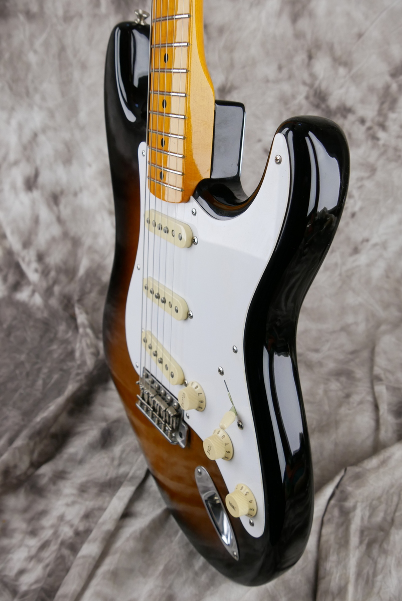 Fender_Stratocaster_57_AVRI_sunburst_2016-006.JPG