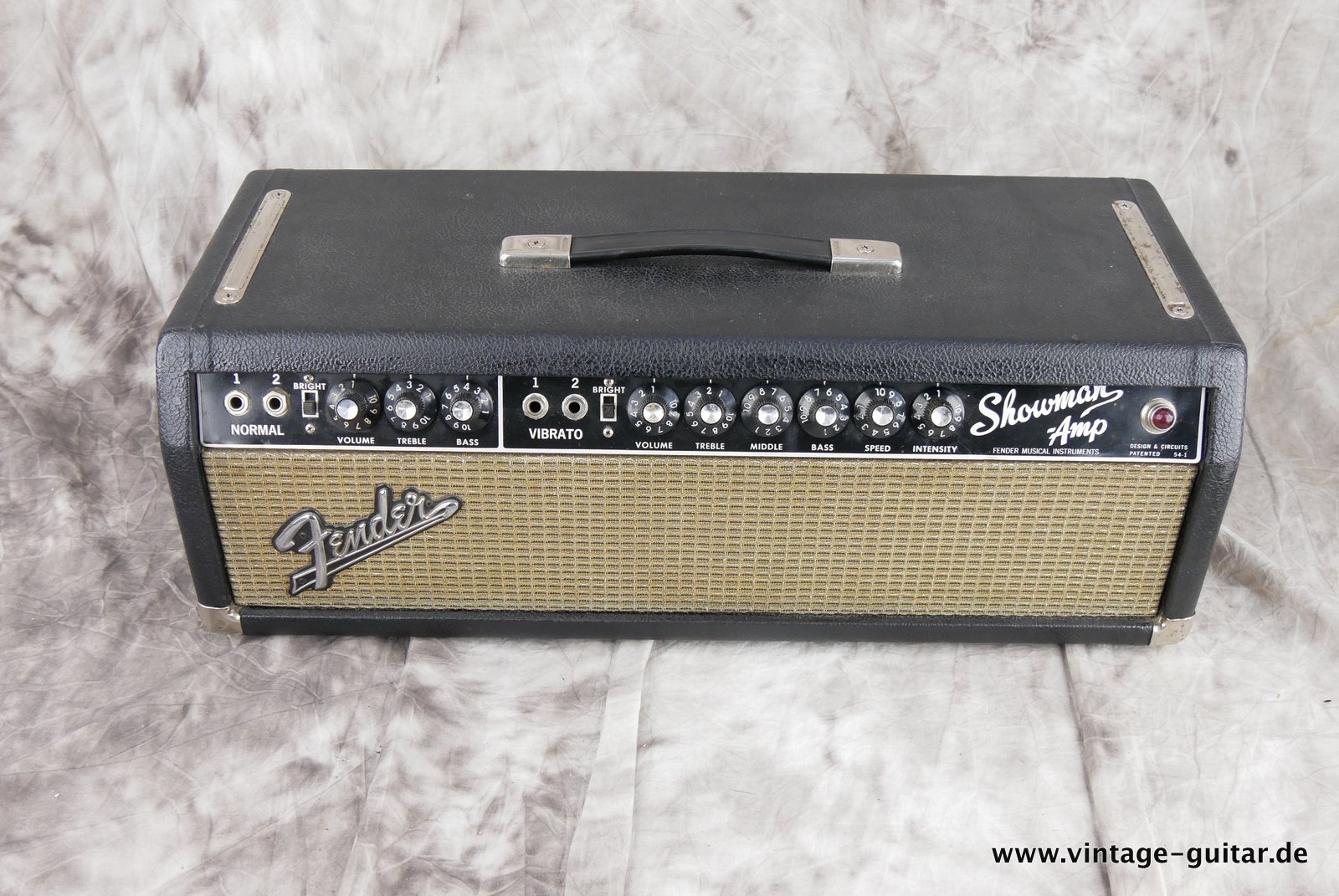Fender-Showman-1965-Blackface-Top-002.JPG