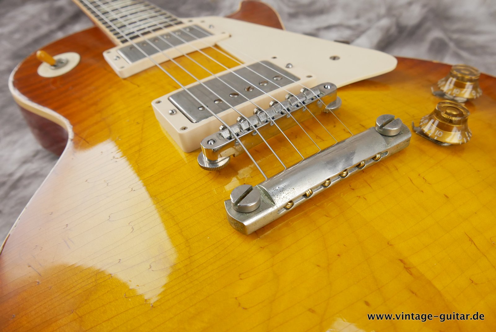Gibson-Les-Paul-1958-Reissue-R8-Custom-Shop-aged-020.JPG