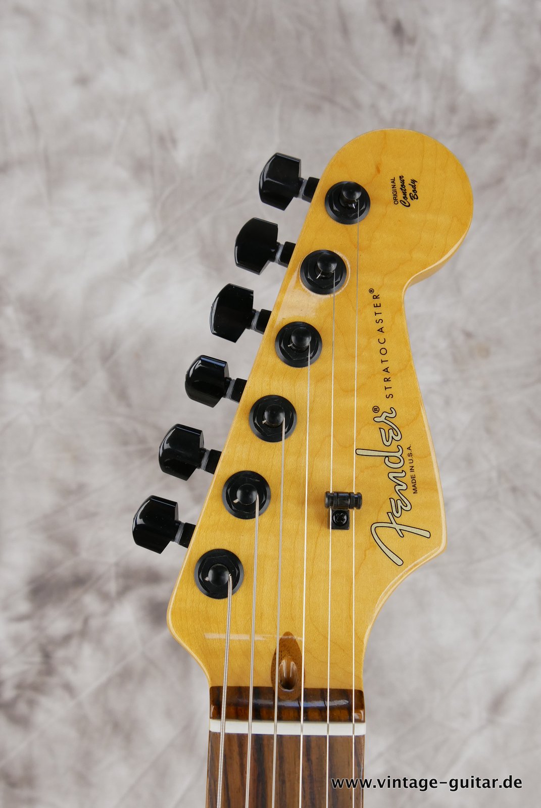 Fender-Stratocaster-2014-US-Standard-black-hardware-009.JPG