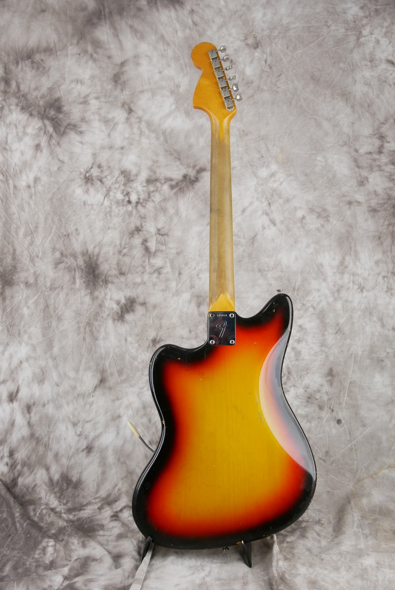 Fender_Jazzmaster_sunburst_1966-002.JPG