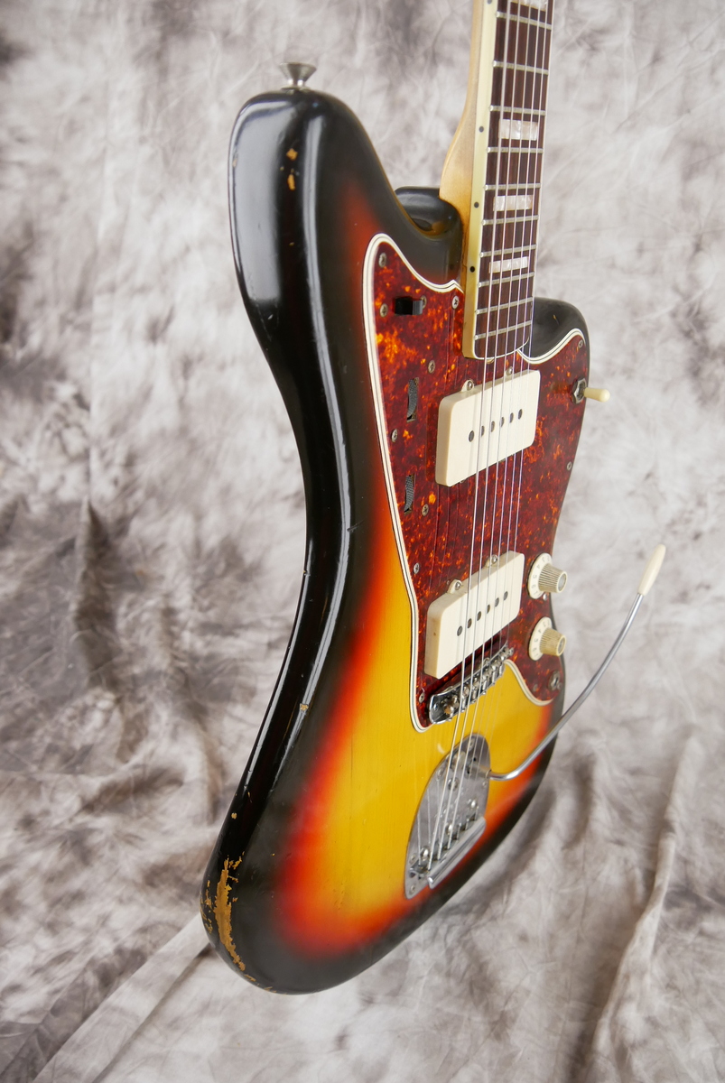 Fender_Jazzmaster_sunburst_1966-005.JPG