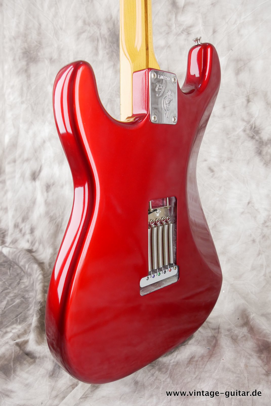 Fender-Stratocaster-Eric-Johnson-Signature-Candy-Apple-007.JPG