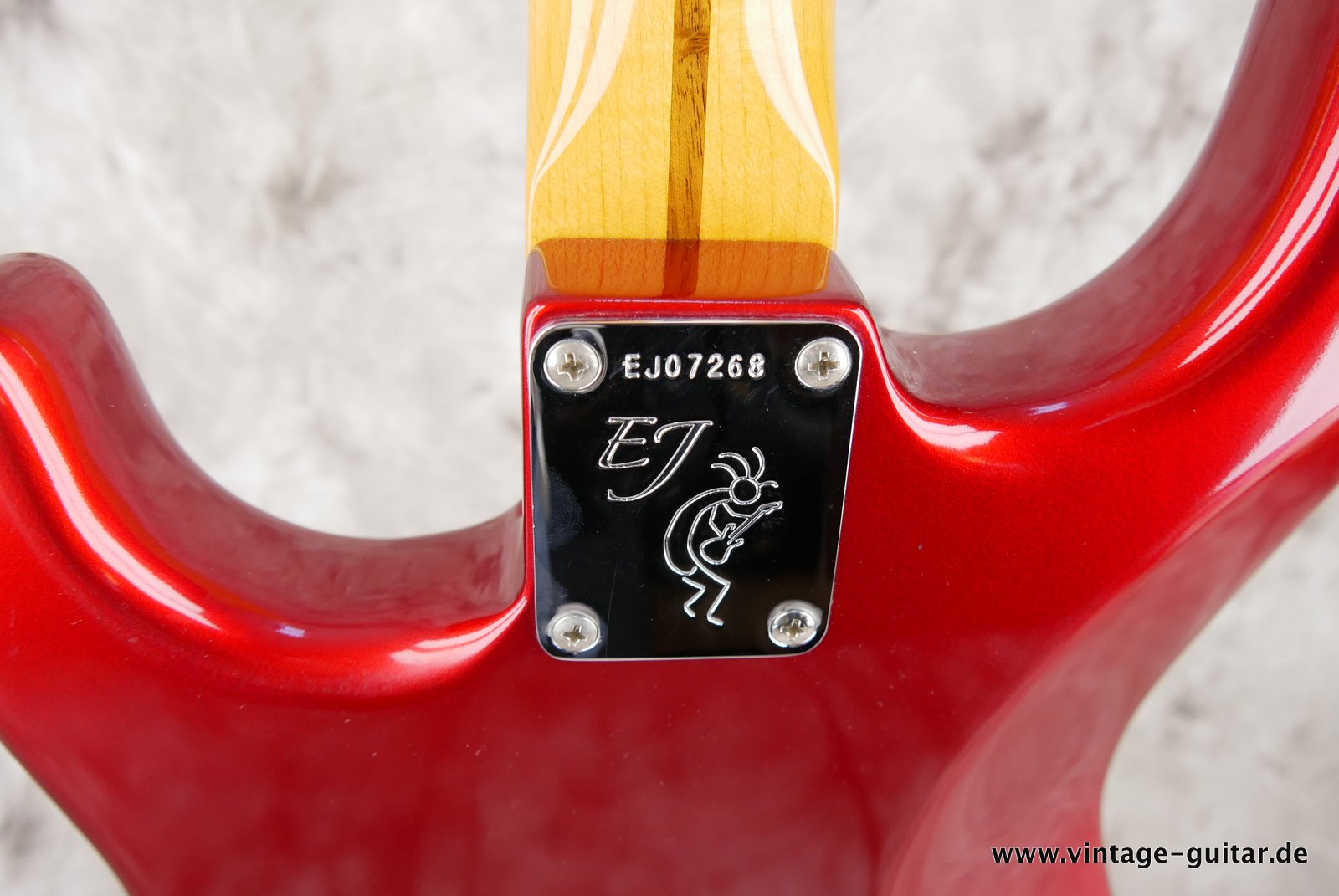 Fender-Stratocaster-Eric-Johnson-Signature-Candy-Apple-013.JPG