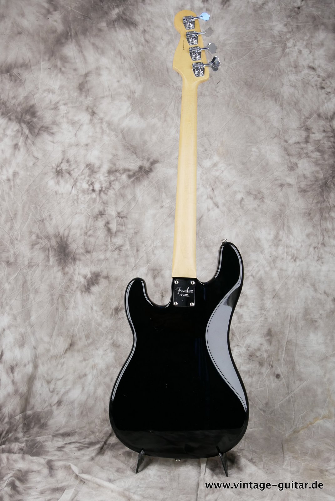Fender-Precision-Warmouth-003.JPG