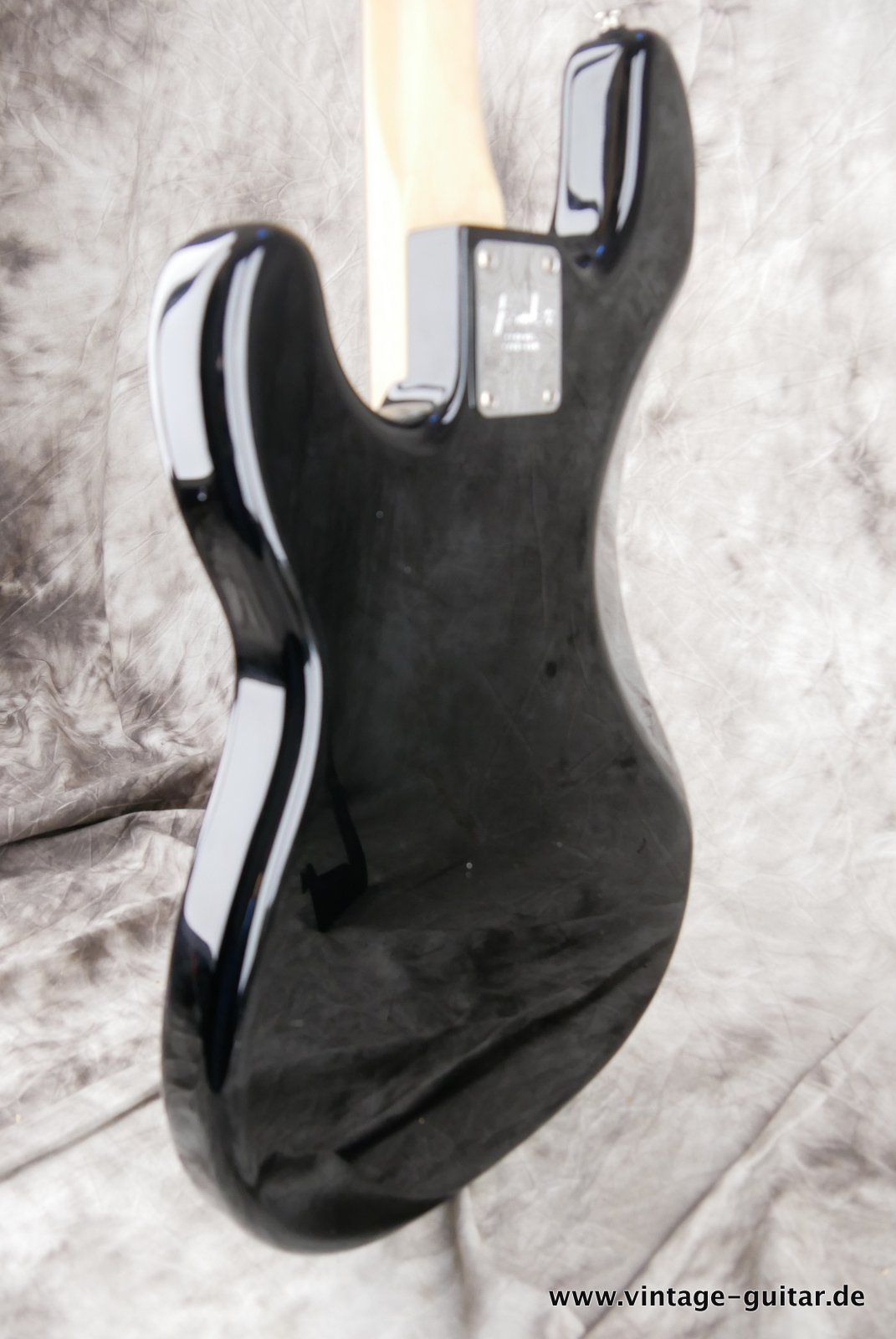 Fender-Precision-Warmouth-007.JPG