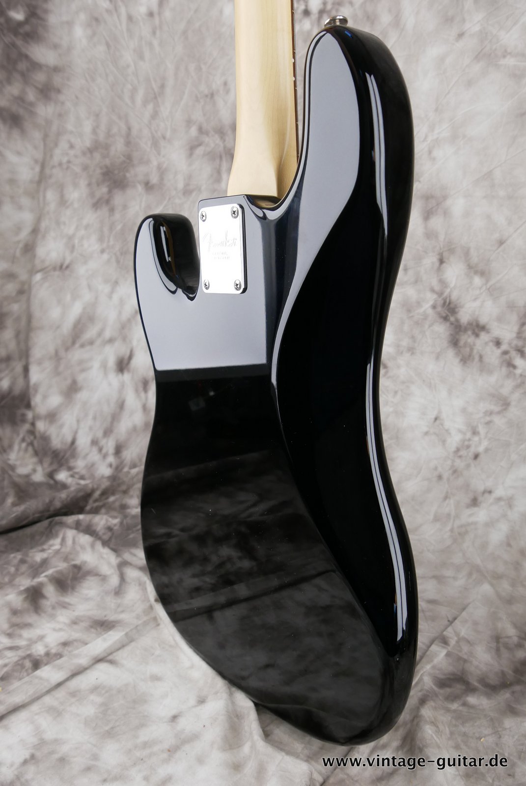 Fender-Precision-Warmouth-008.JPG