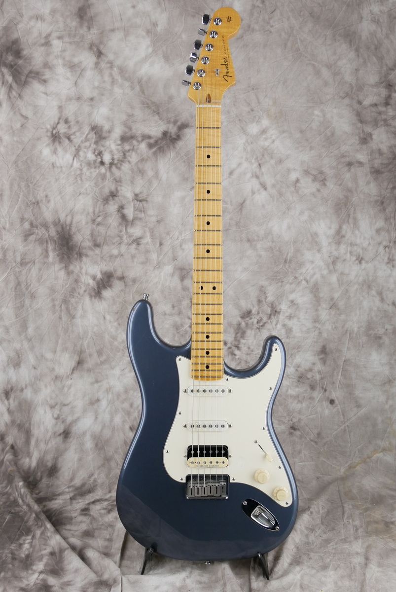 Fender_Stratocaster_Warmouth_body_CS_neck_pewter_USA_2010-001.JPG