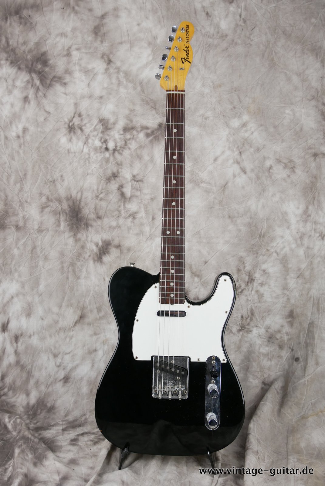 Fender-Telecaster-1972-black-over-sunburst-001.JPG