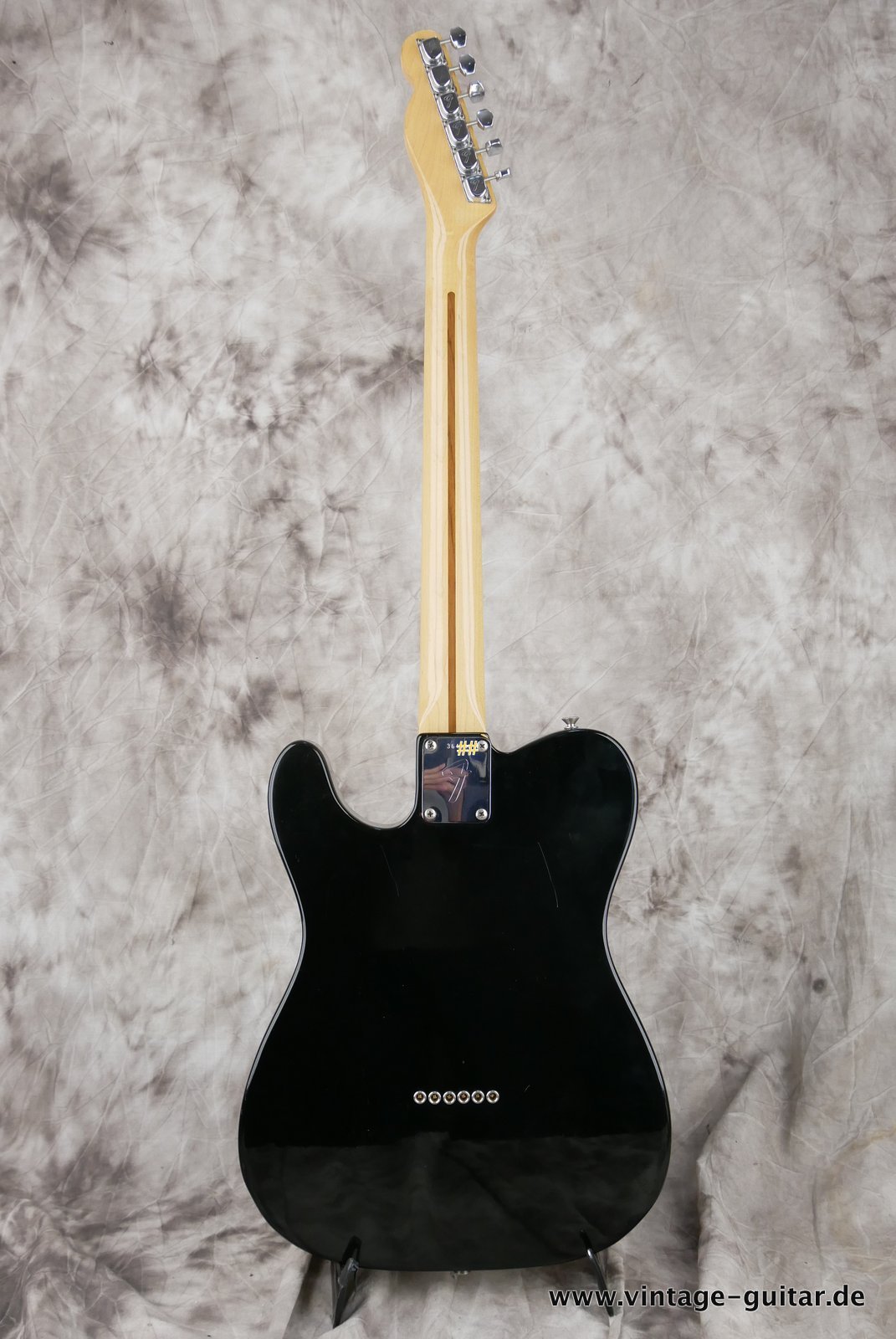 Fender-Telecaster-1972-black-over-sunburst-003.JPG