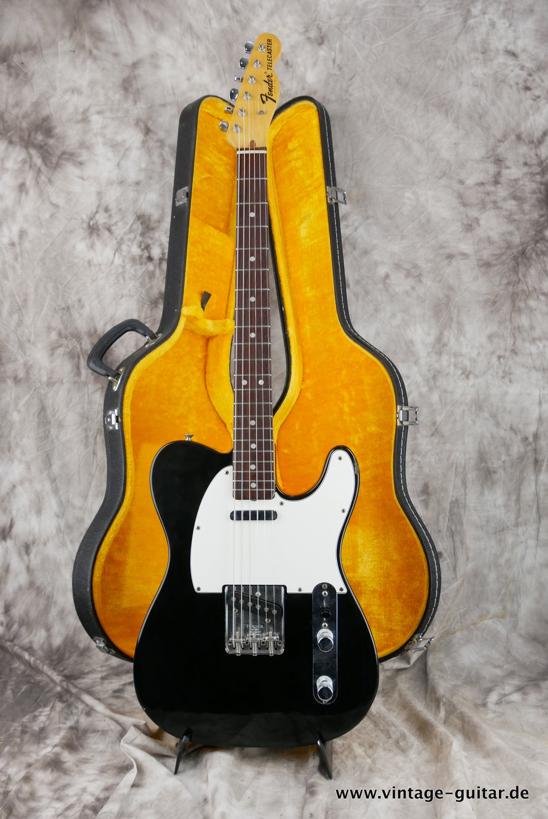 Fender-Telecaster-1972-black-over-sunburst-022.JPG