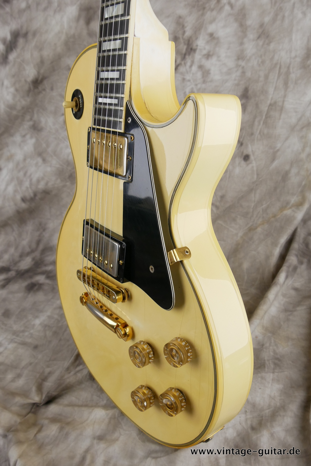 Gibson_Les_Paul_Custom_Tim_Shaw_white_1985-006.JPG