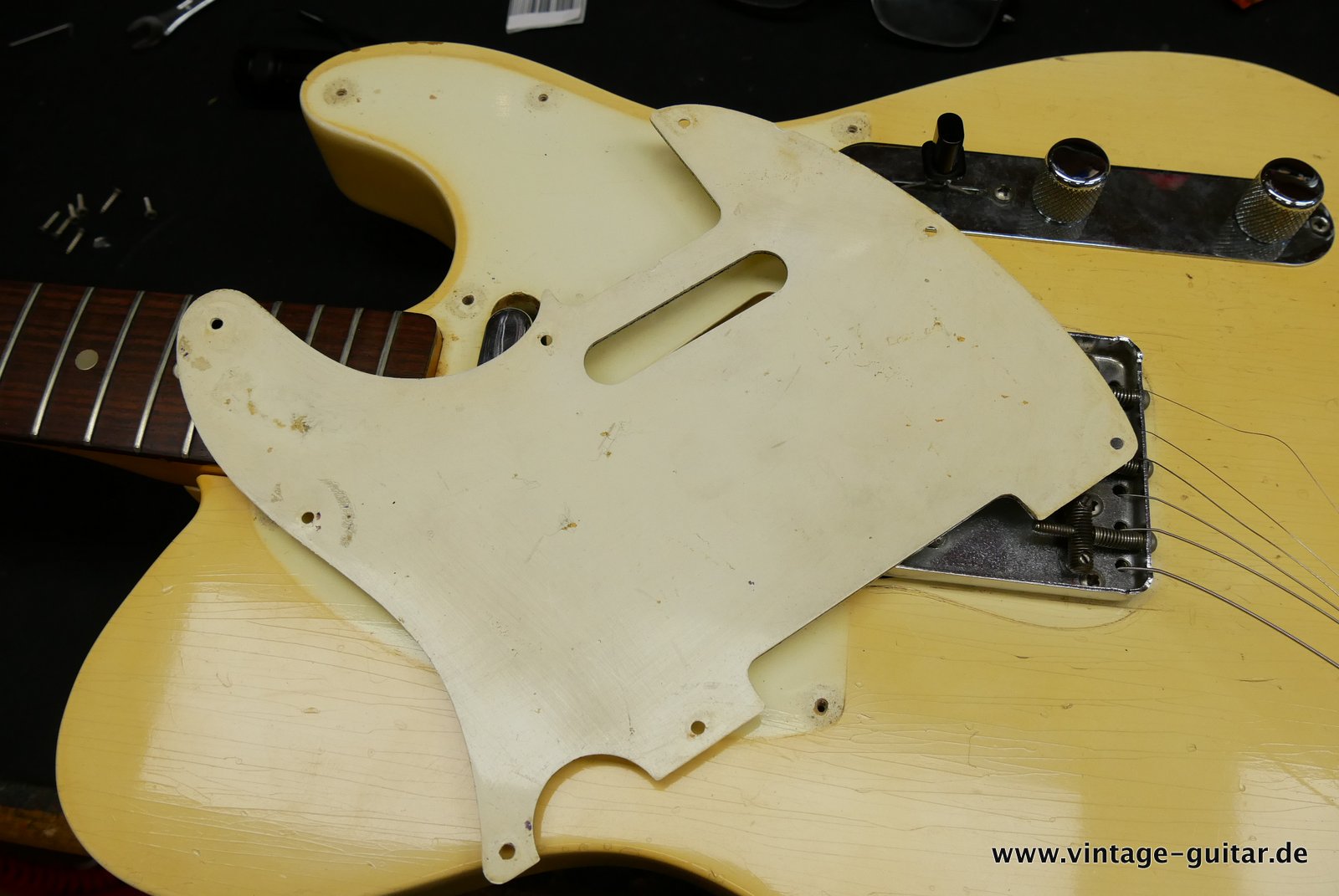 Fender-Telecaster-1966-olympic-white-023.JPG