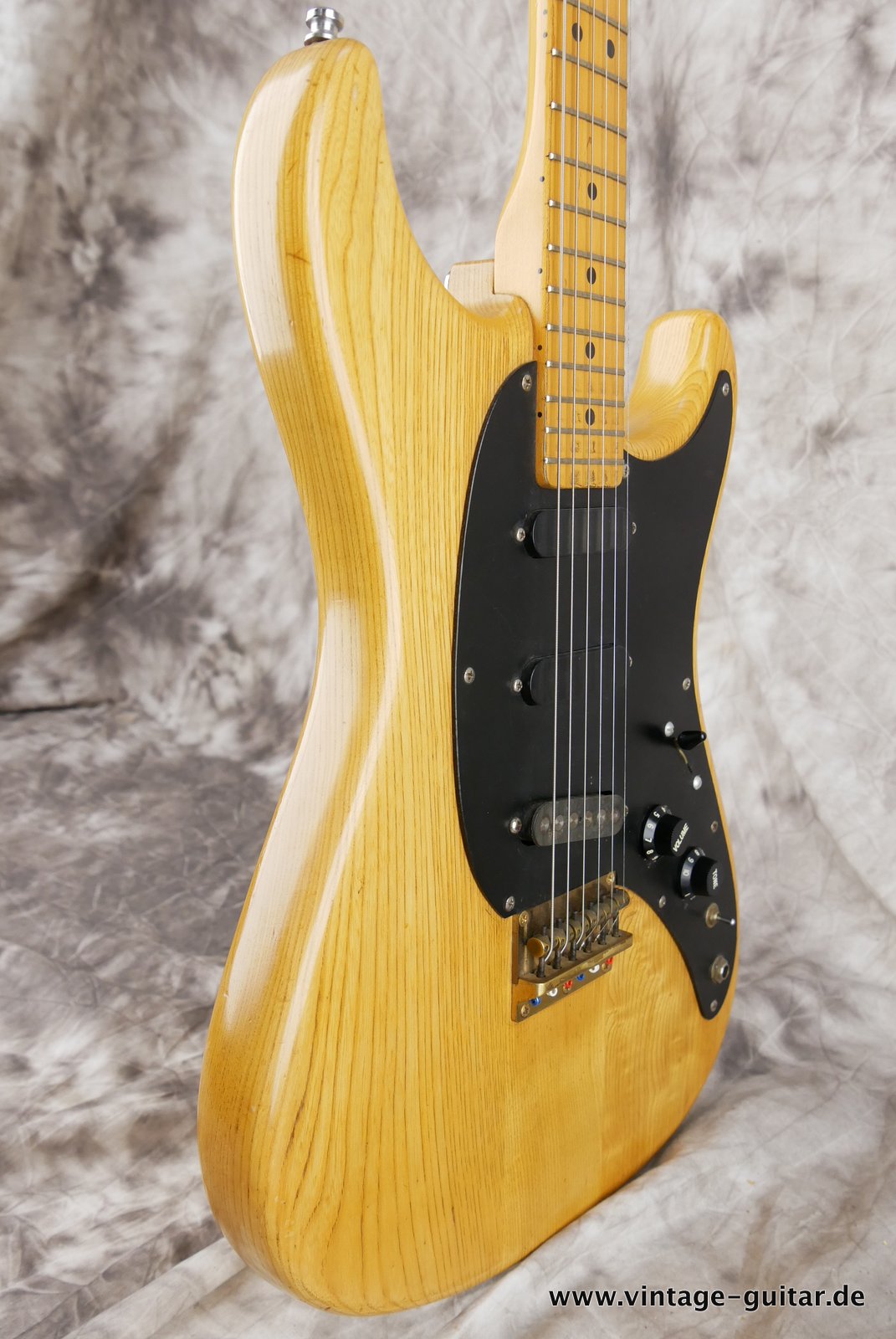 Cimar-2096NT-guitar-1980-003.JPG