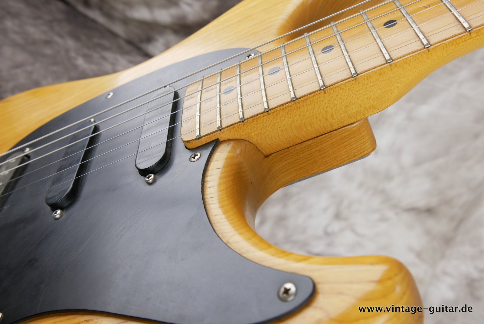 Cimar-2096NT-guitar-1980-015.JPG